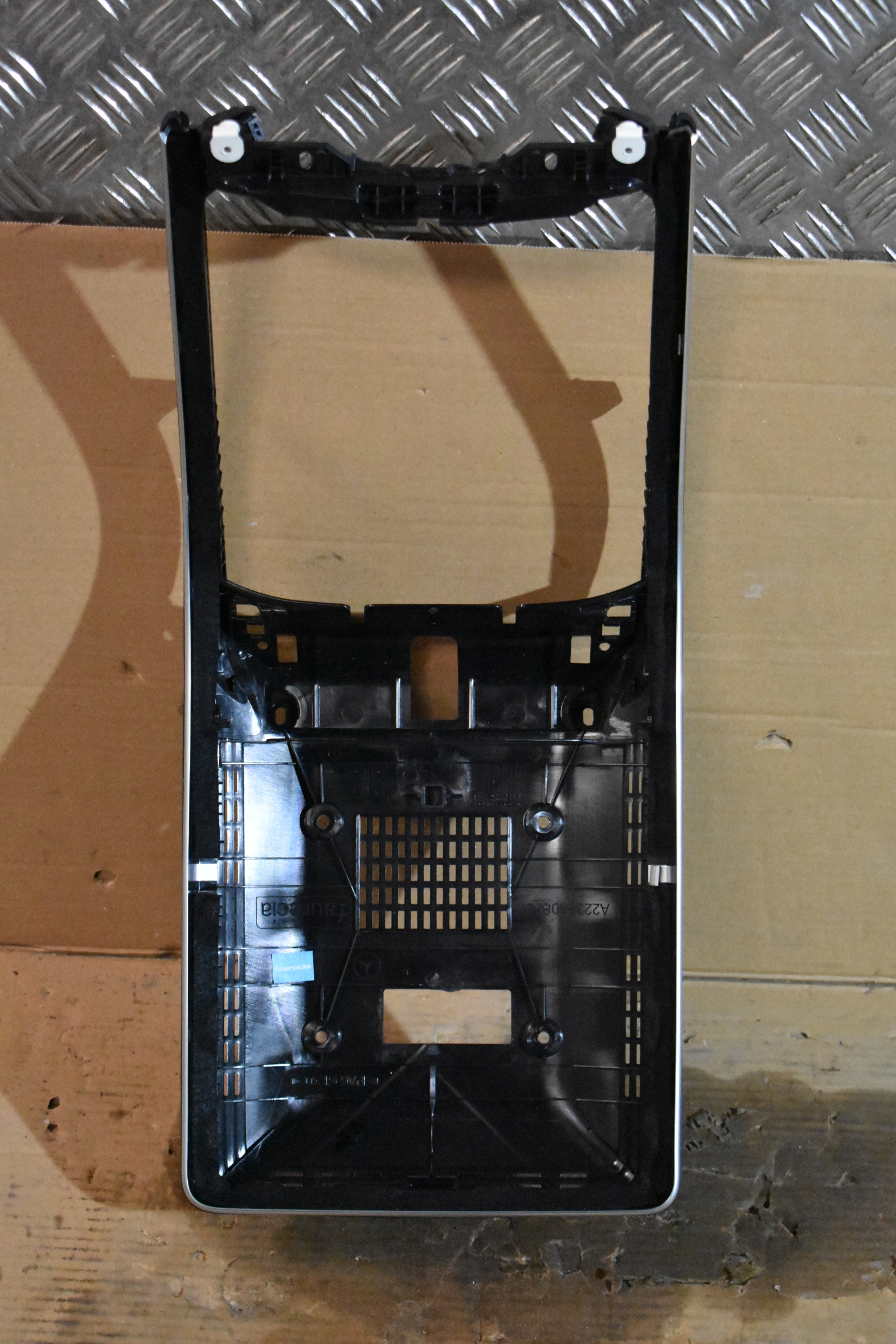 IDEALNA frame cover consoles MERCEDES W223 1