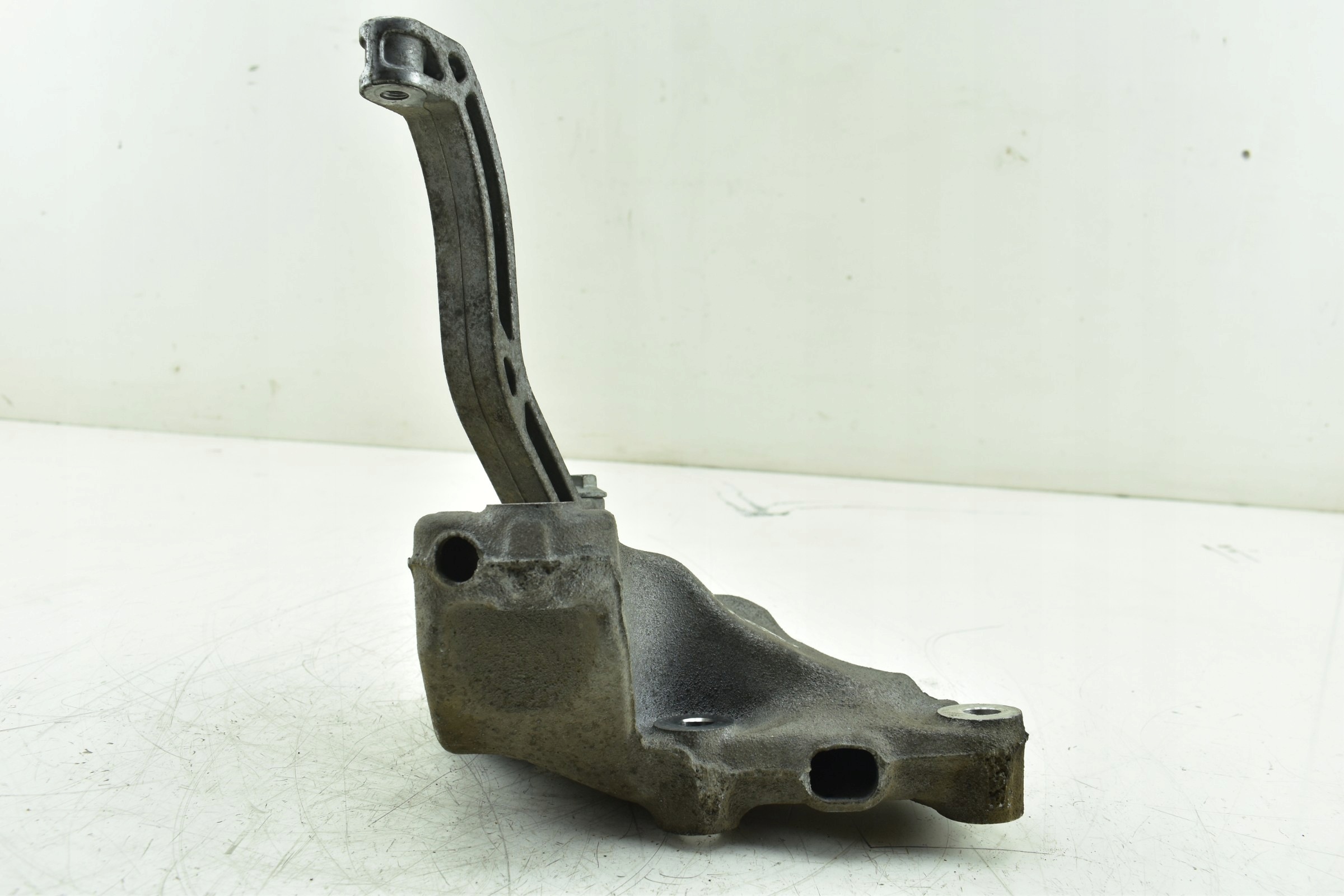 support gearboxes GOLF V OCTAVIA II AUDI A3 8P 1.6 1.9 TDI 1K0199117BM
