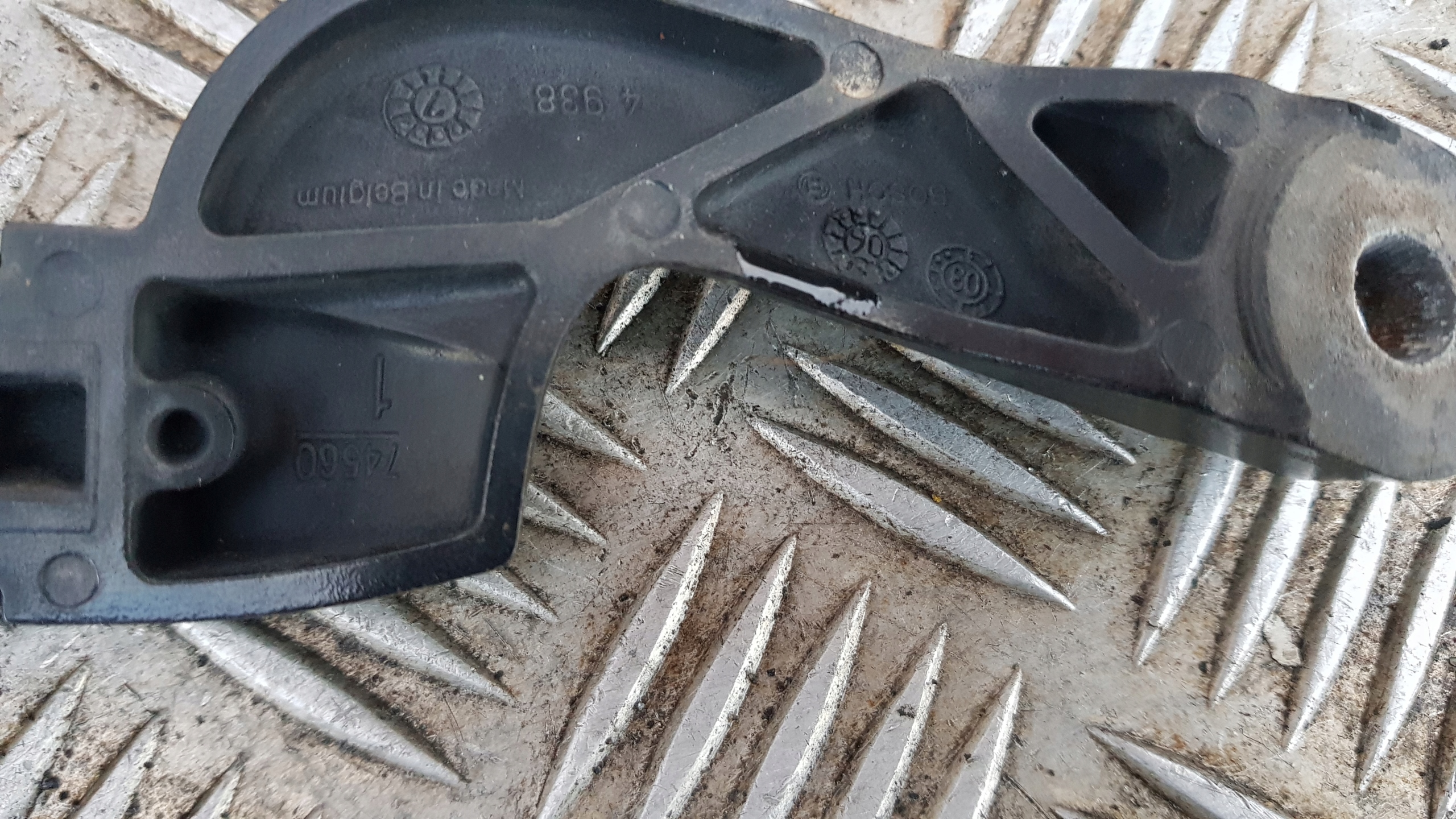 AUDI A6 C6 4F wiper arm front left right KOMPLET