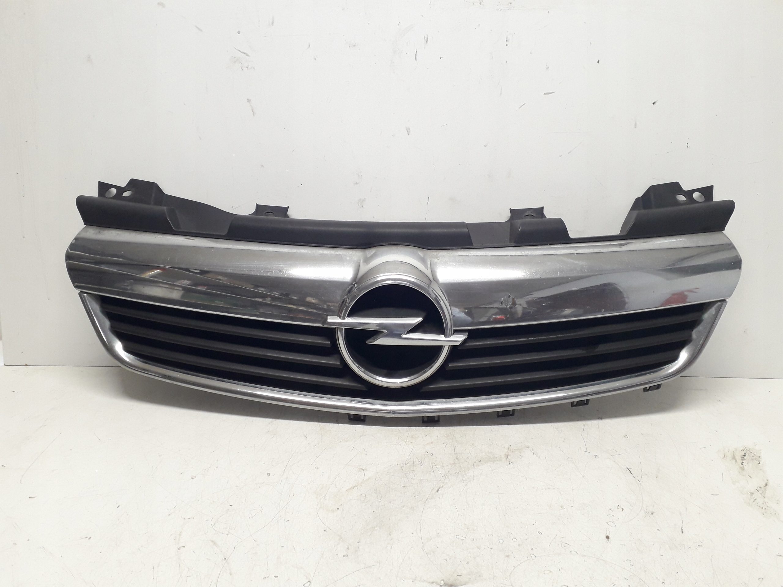 OPEL ZAFIRA B 05-11 GRILL GRIL ATRAPA CHROM 13157590