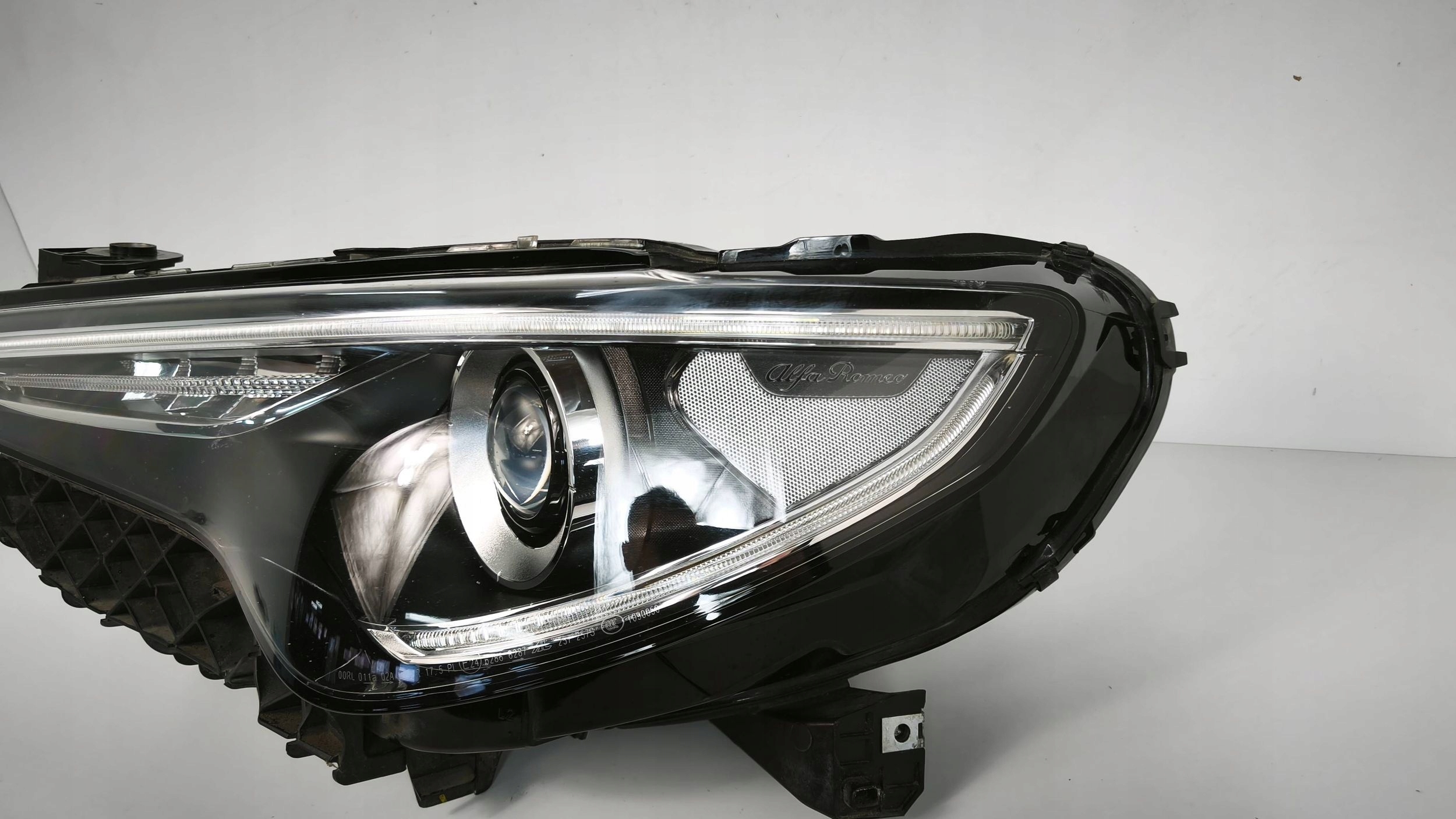Alfa Romeo Stelvio 50552987 Reflektor light front left Xenon