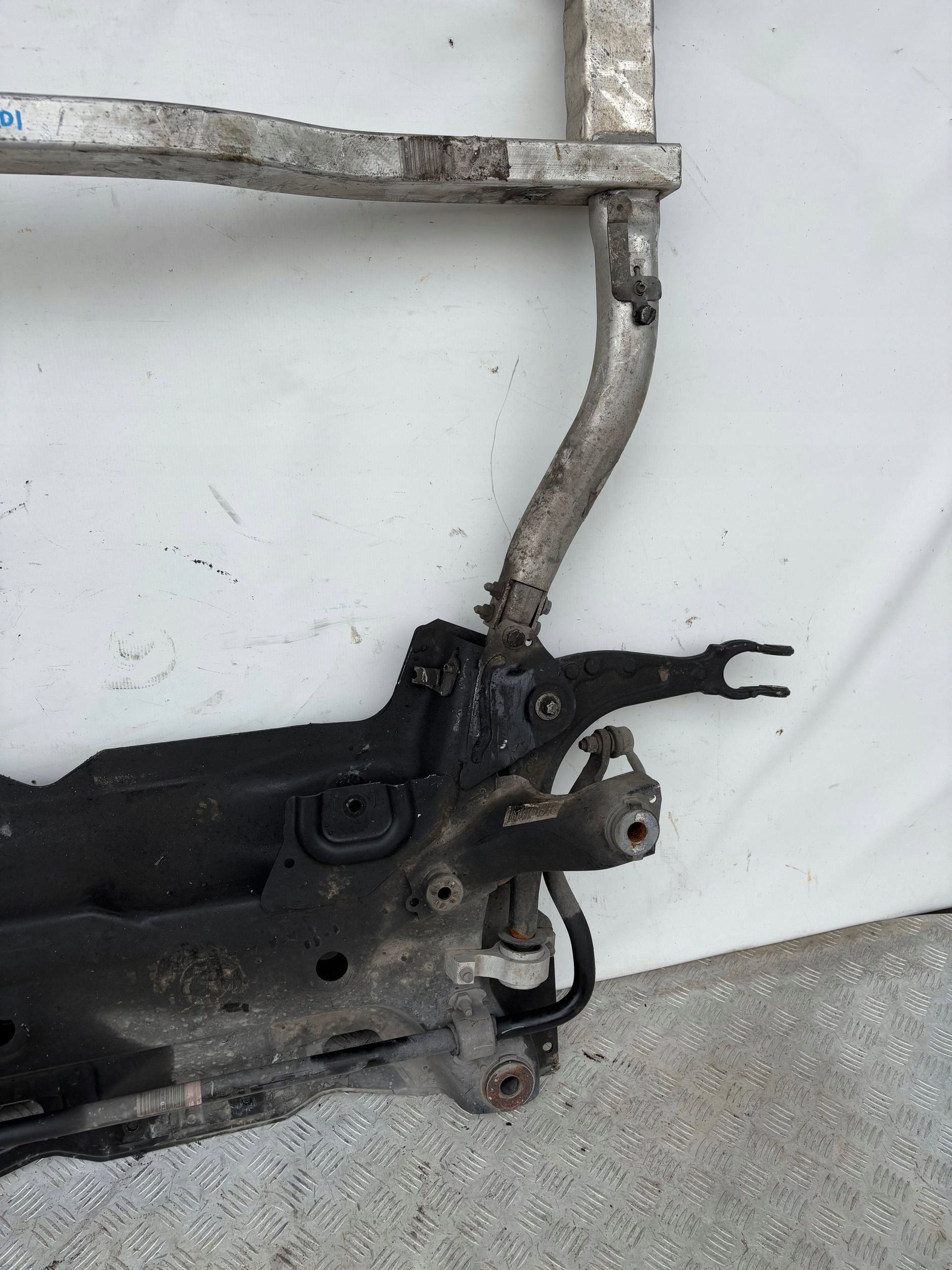 axle beam axle beam sider CITROEN C5 III 2.0 HDI 08