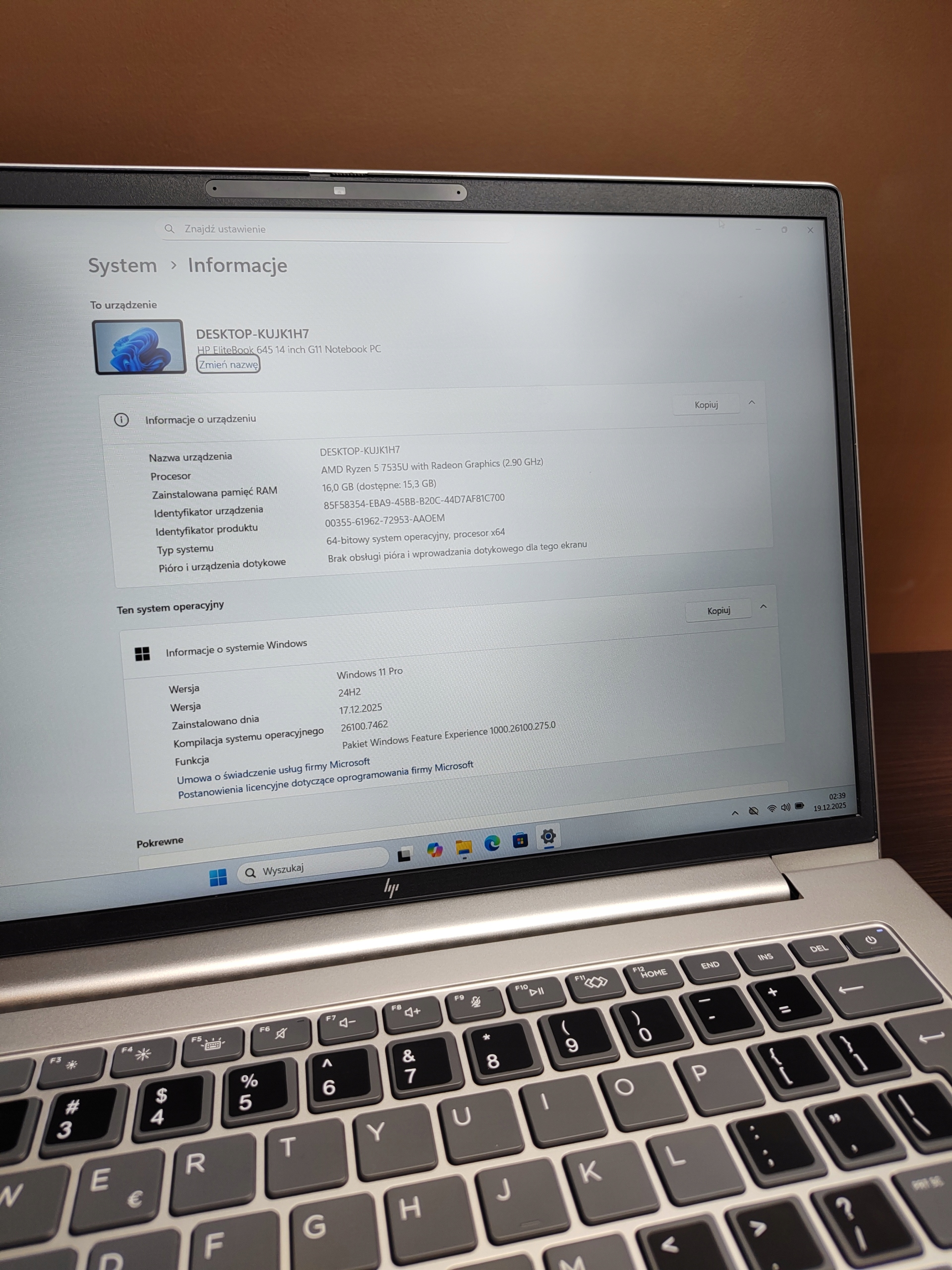HP EliteBook 645 G11