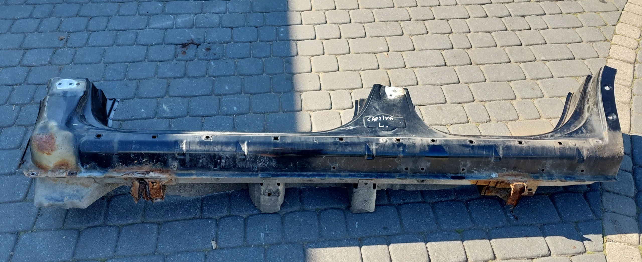 Próg lewy Chevrolet Captiva