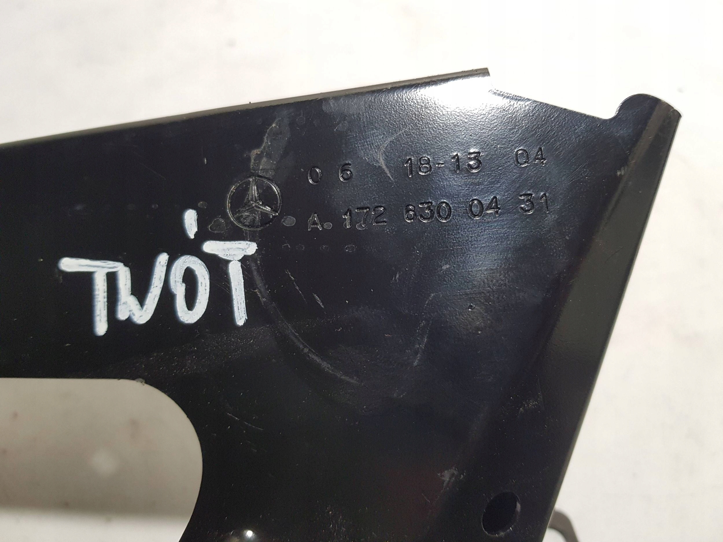 bracket holder boot left MERCEDES R172 W172 SLK A1726300331