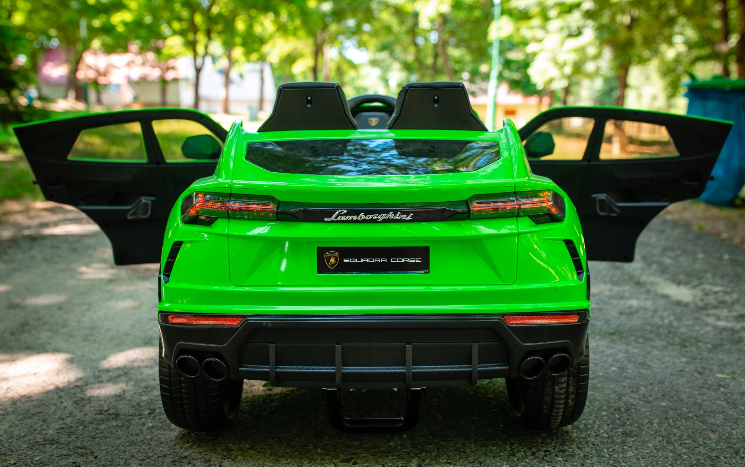 Ramiz, Pojazd na akumulator URUS STX SQUADRA CORSE