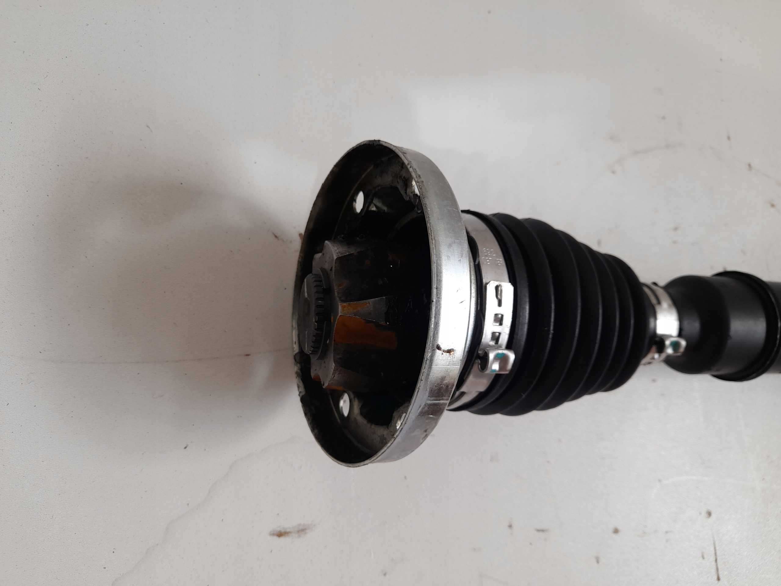 SKODA KAROQ semi-axis front right