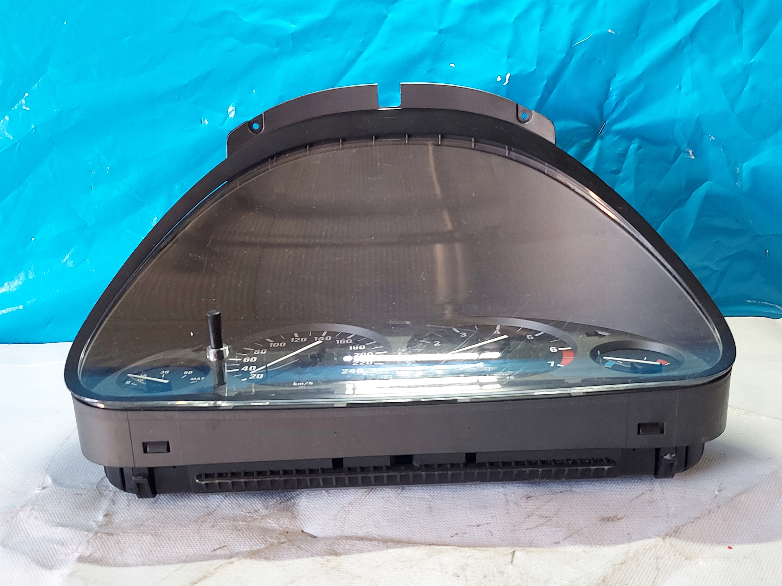 dials clock BMW 520 E39 62118379669