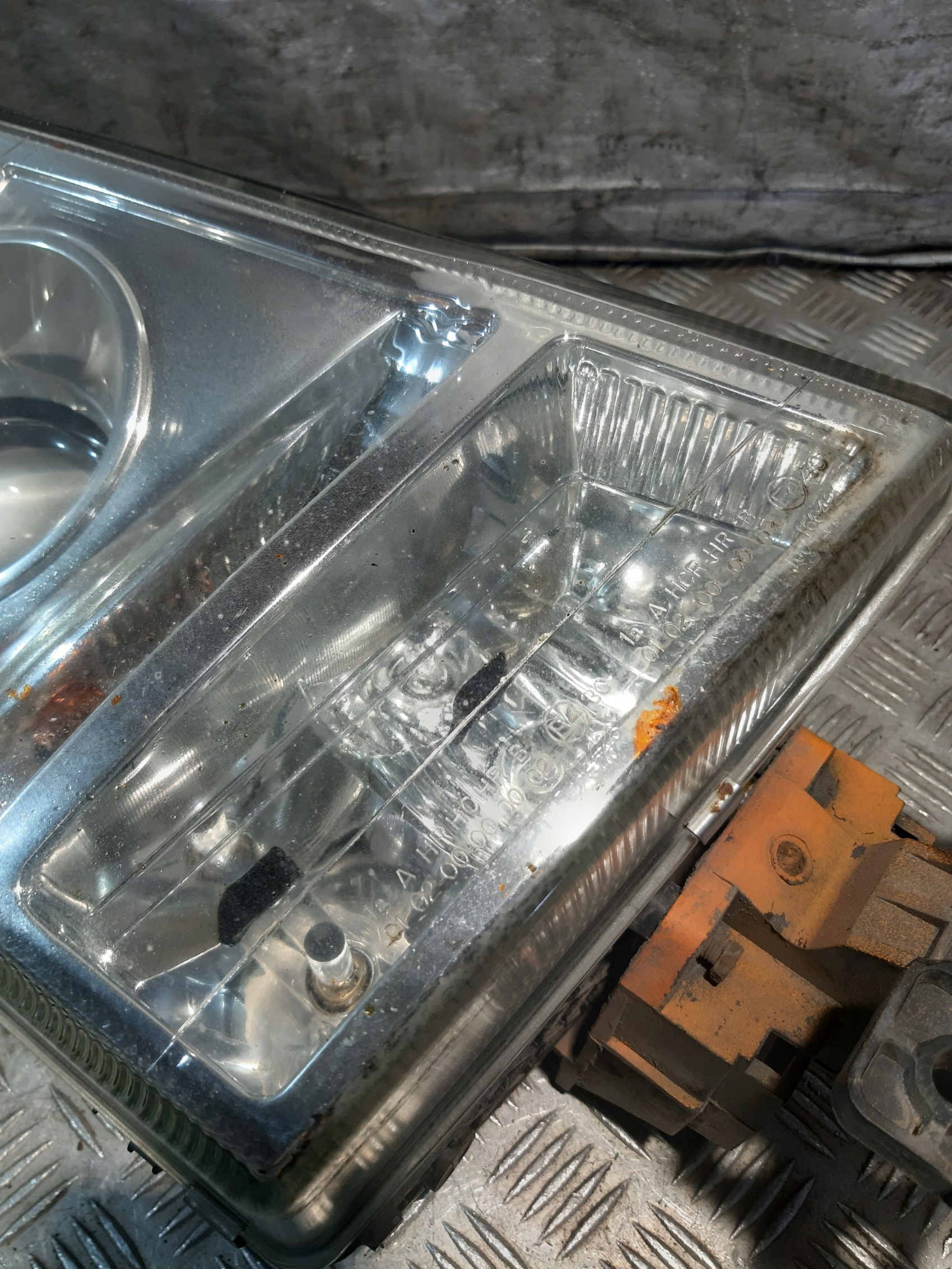 VOLVO FH12 REFLEKTOR right manual