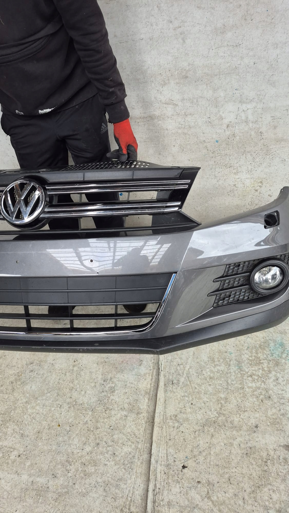 VW TIGUAN and 1 LIFT 11-16 bumper front front washer