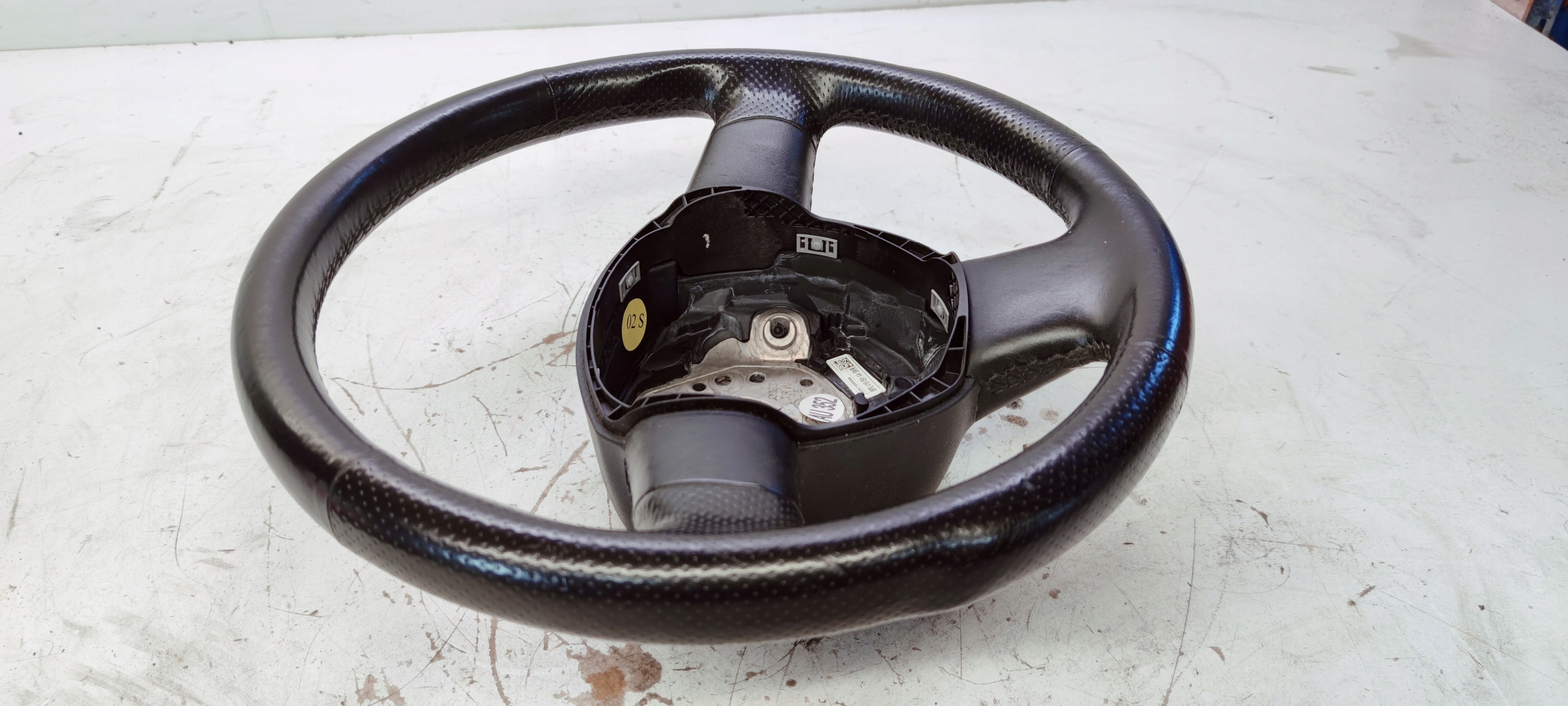 steering wheel, leather AUDI A3 8P A4 A6 8P0419091AA SKR *8*