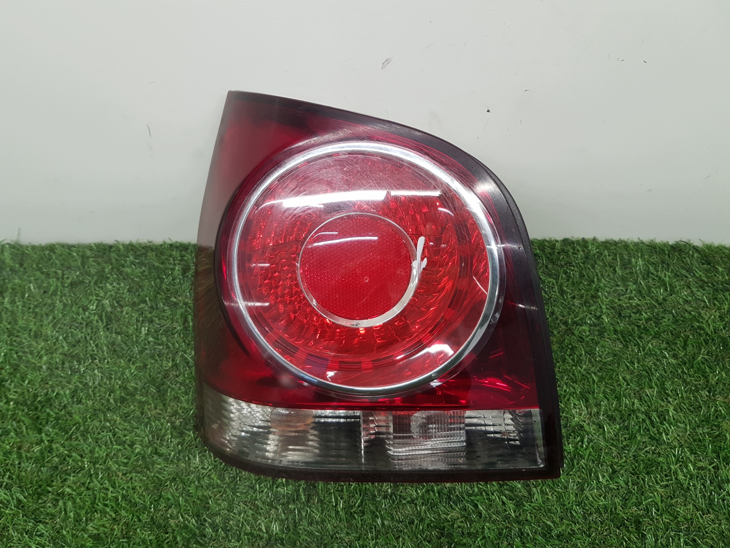light left rear LIFT VOLKSWAGEN POLO 4