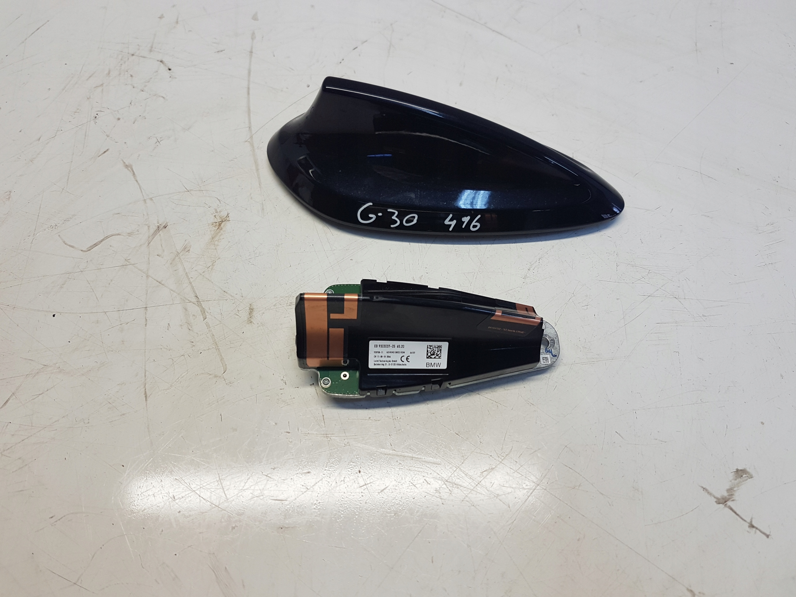 BMW G30 антенна на крышу GPS акула 9303037 416