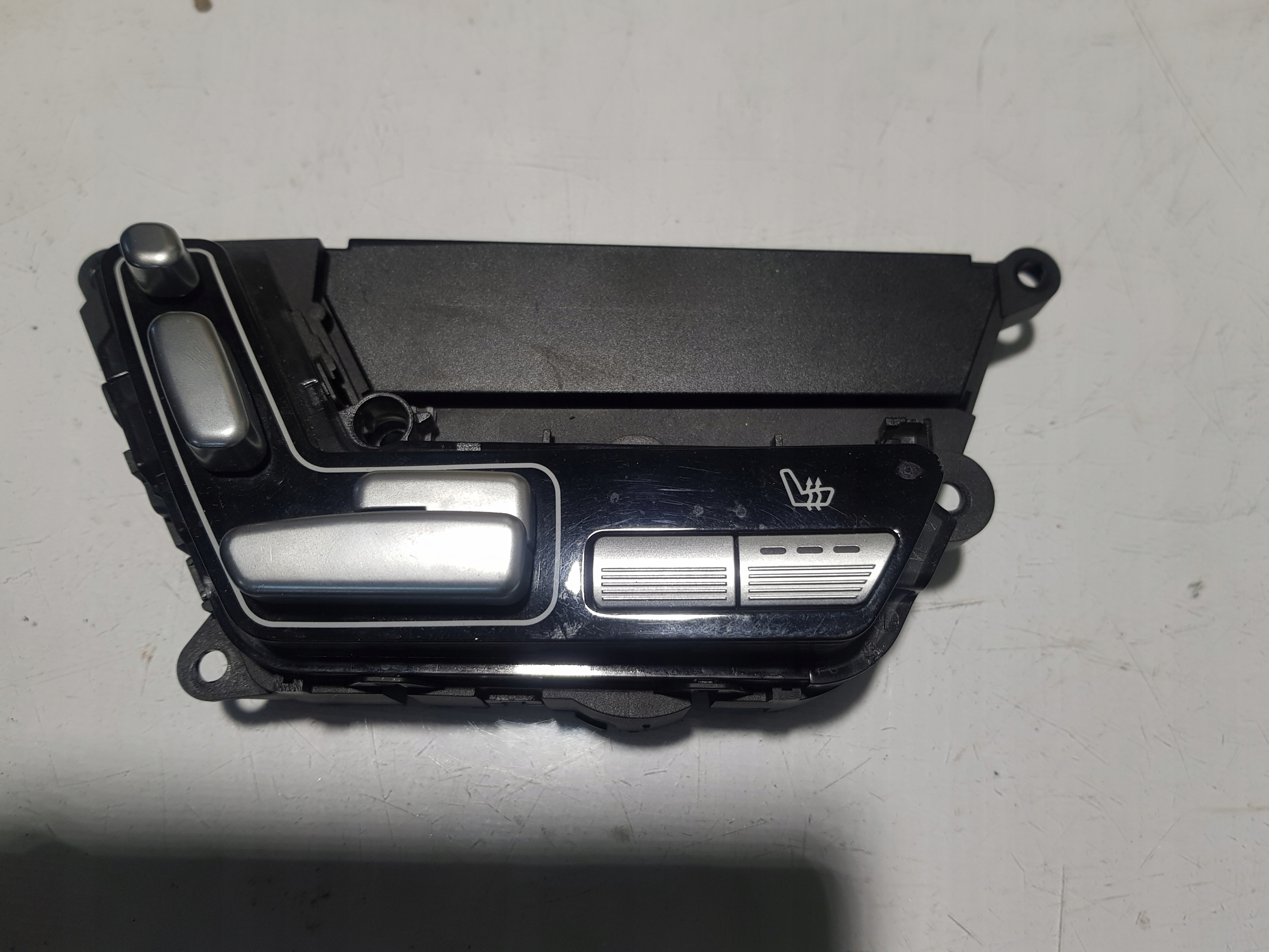PANEL Siège Gauche Avant MERCEDES W221