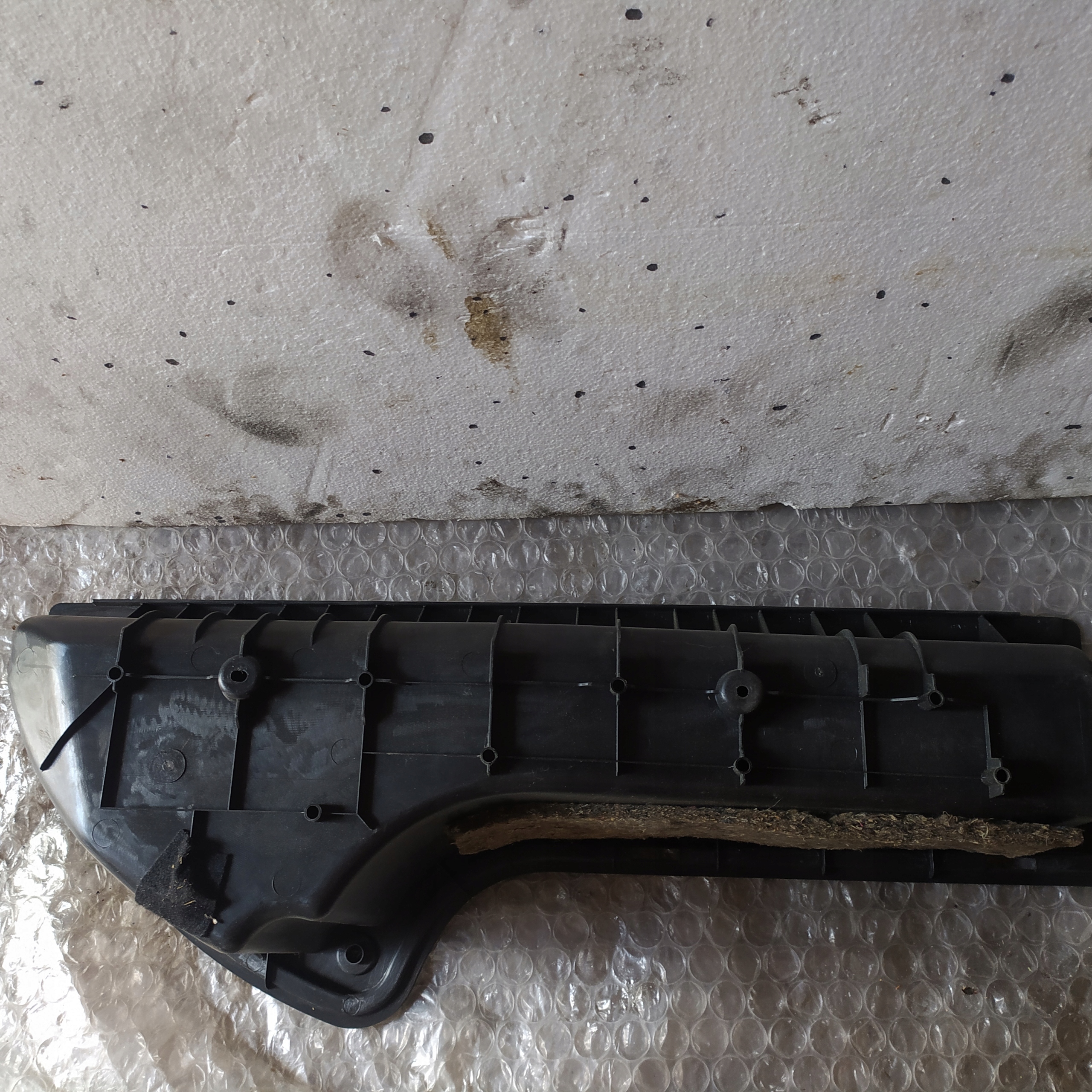 passenger compartment left rear part Nissan murano Z50