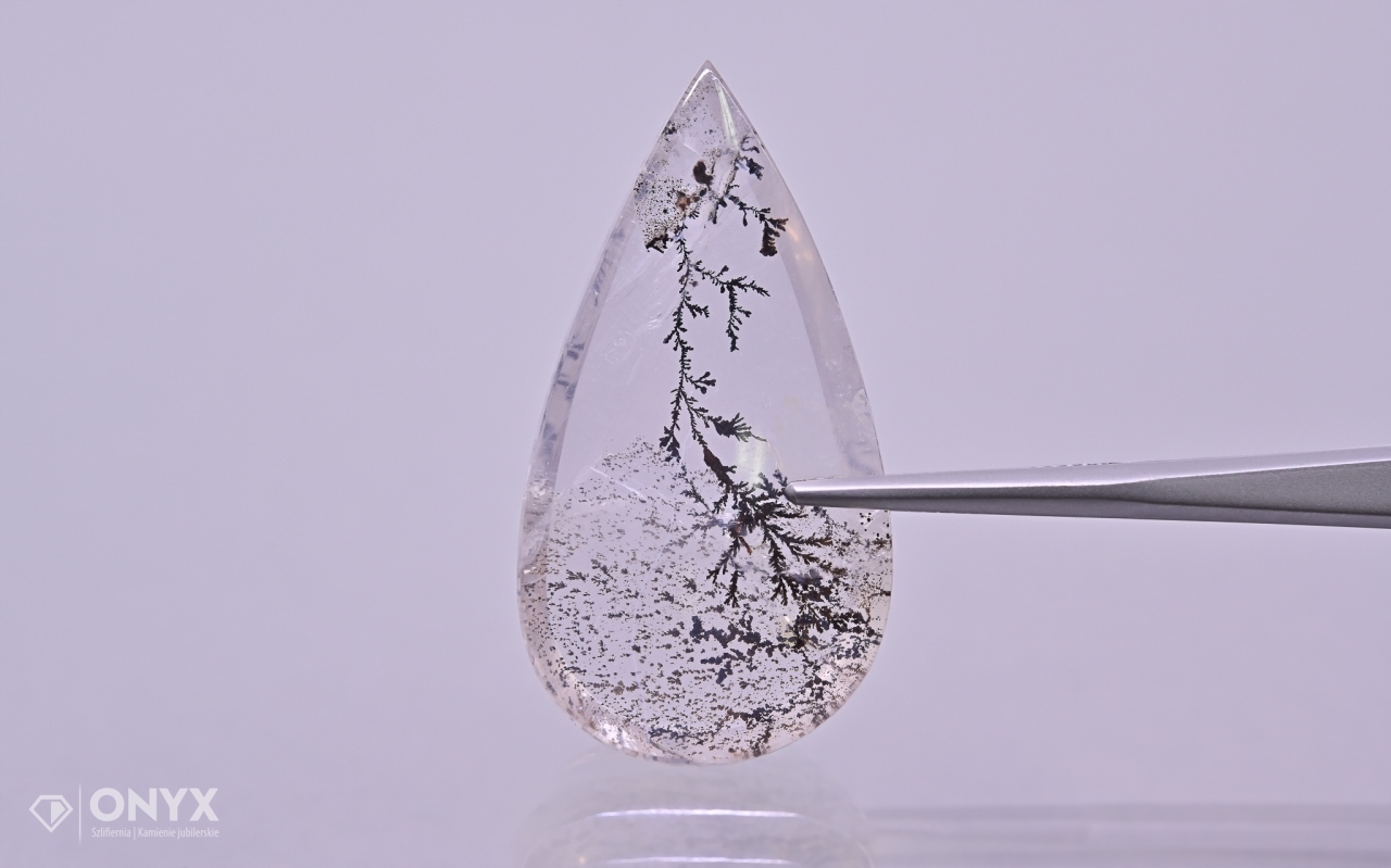 Dendritový křemen konvexní mělká slza 40,5x21,5 mm