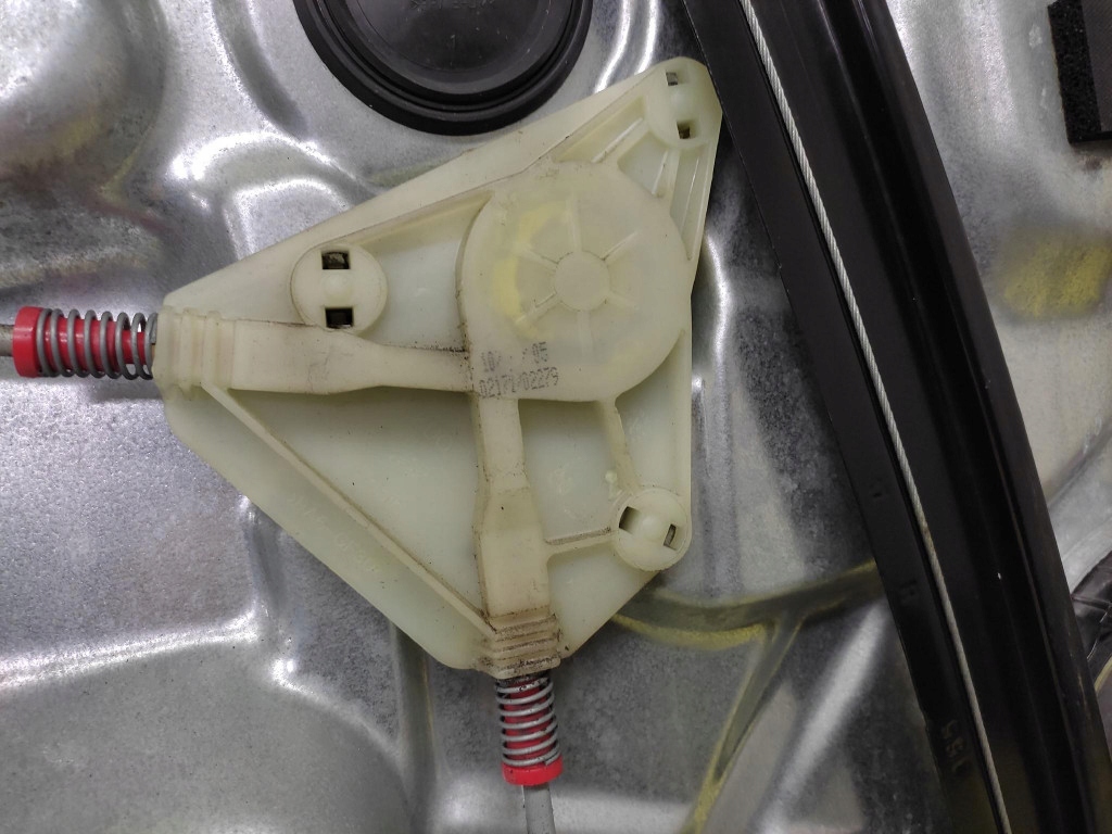 VW POLO IV window regulator right front