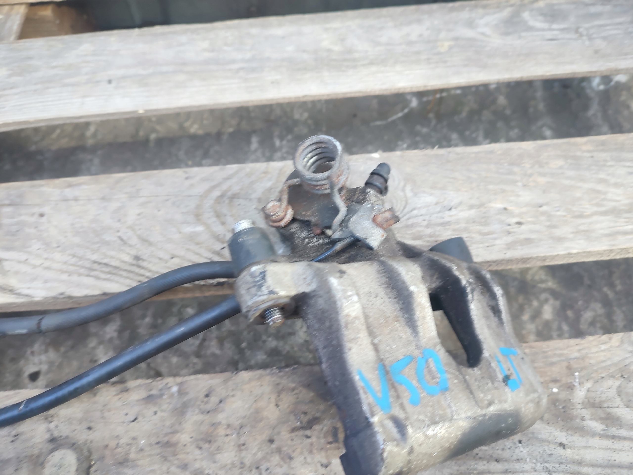 caliper brake left rear part left rear Volvo V50