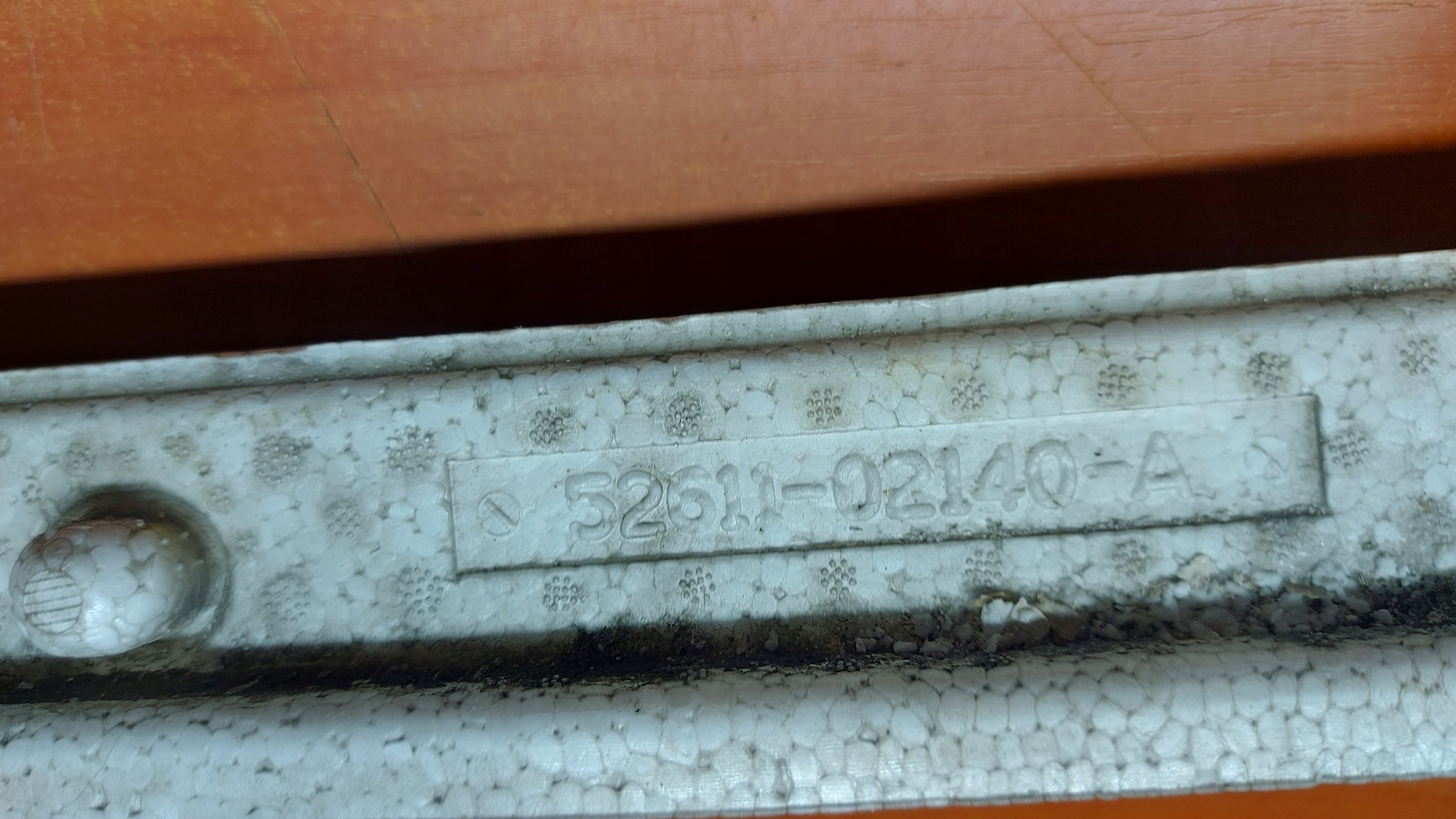 ABSORBER Polystirén nárazníku předek přední TOYOTA COROLLA E15 08