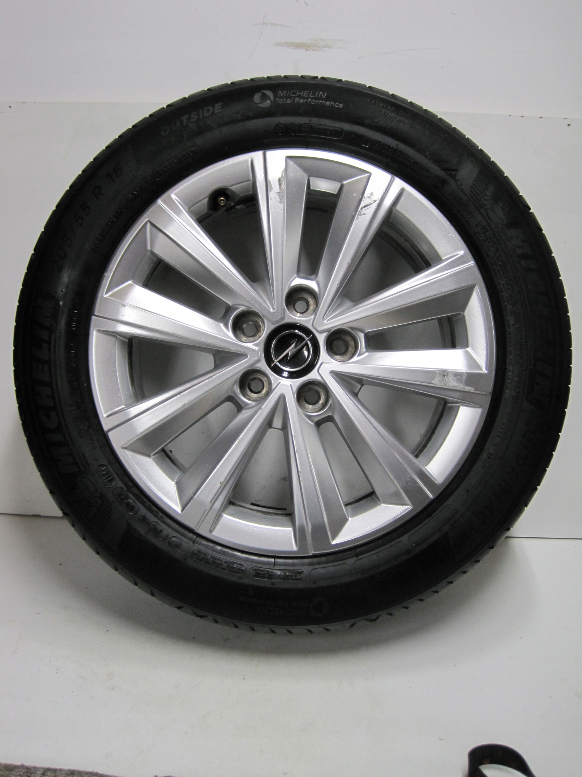 wheels discs tyres OPEL ASTRA L 16 4MM