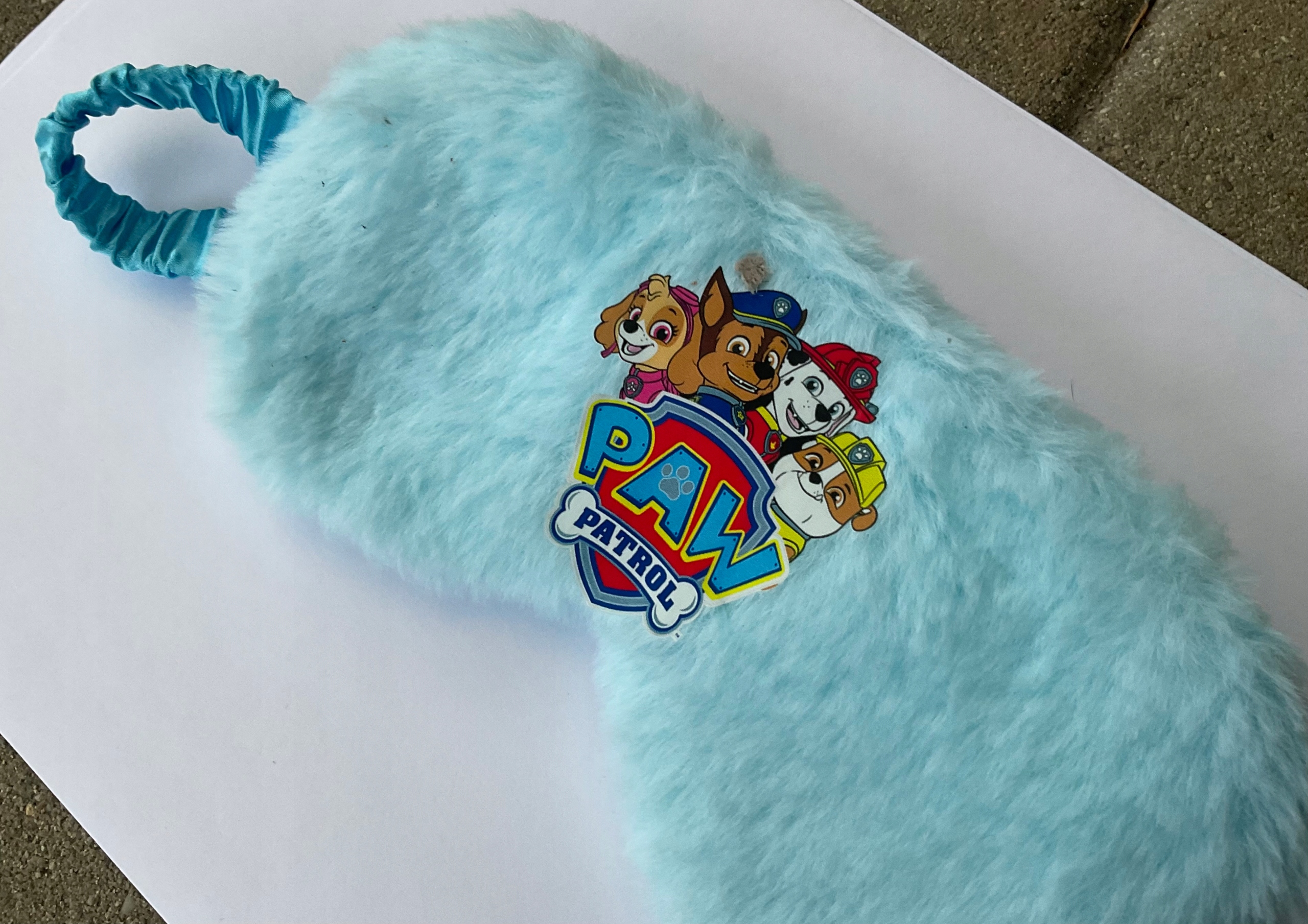 OPASKA NA OCZY MASKA DO SPANIA SNU RELAKSU NA GUMCE PSI PATROL OLDMAN Model na oczy