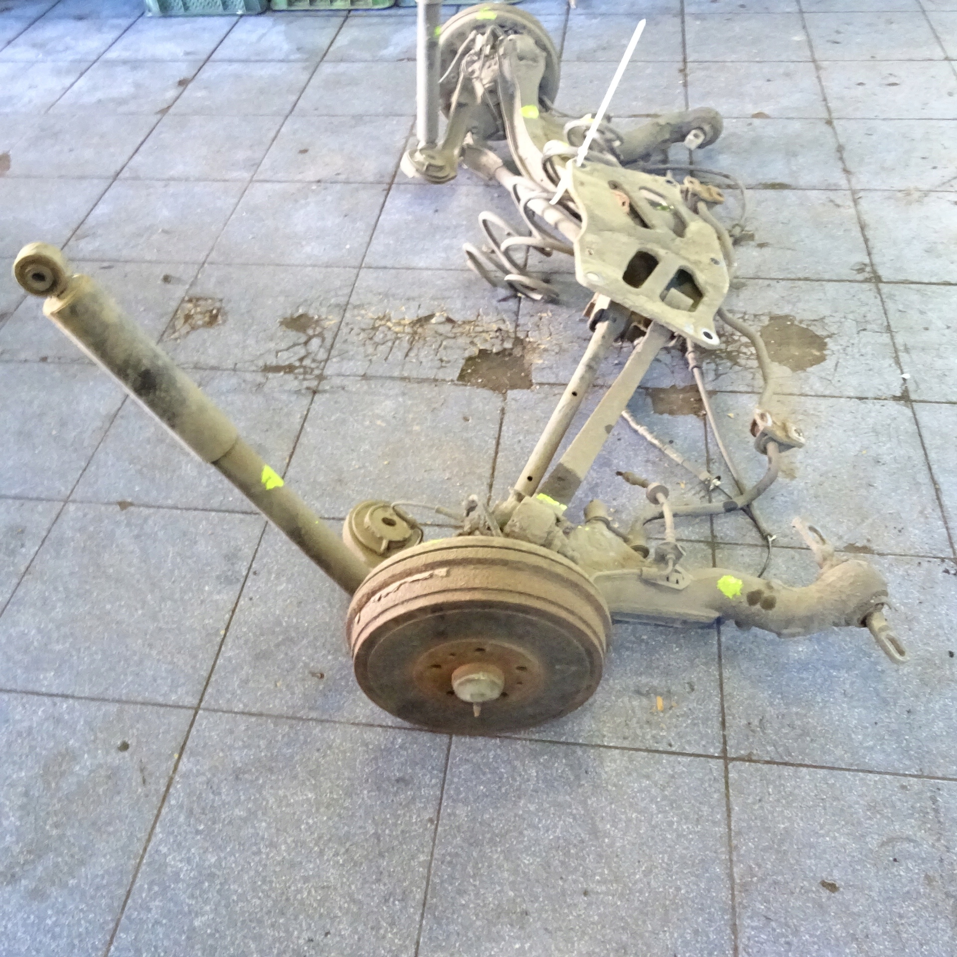 FIAT DOBLO II 1.3 M-JET OŚ TYLNA BELKA Typ samochodu Samochody osobowe