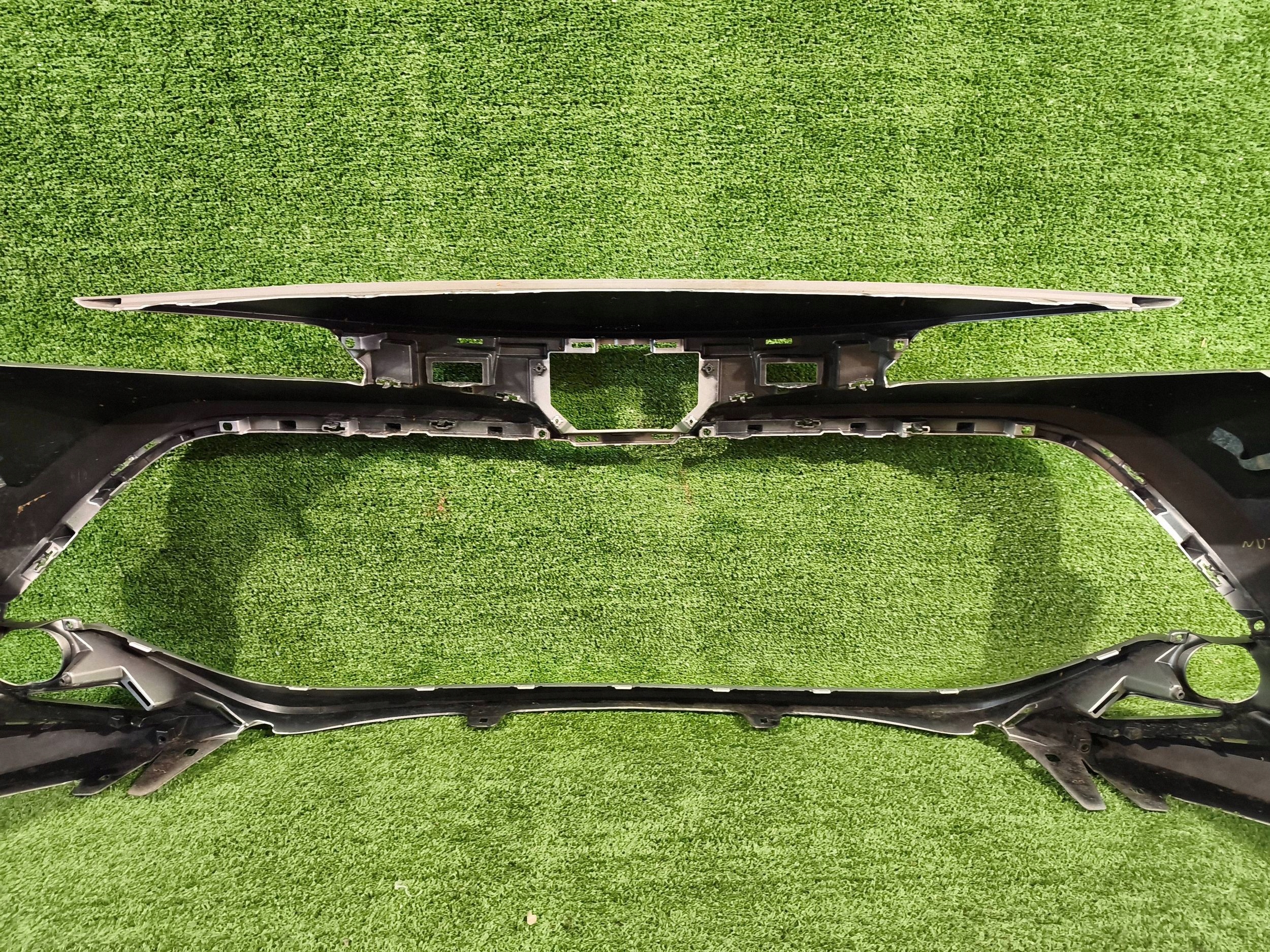 front bumper front TOYOTA COROLLA E21 HB KOMBI NR.Z9051