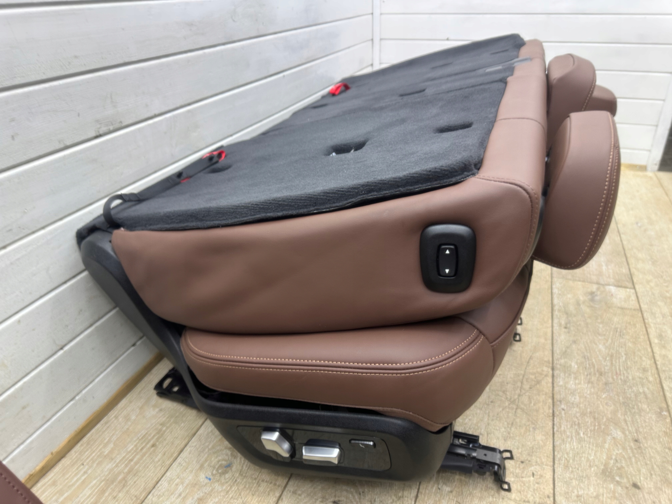 BMW X7 G07 LCI Sitze Sitz innere mitte 6 MIEJSC COFFE KOMFORT