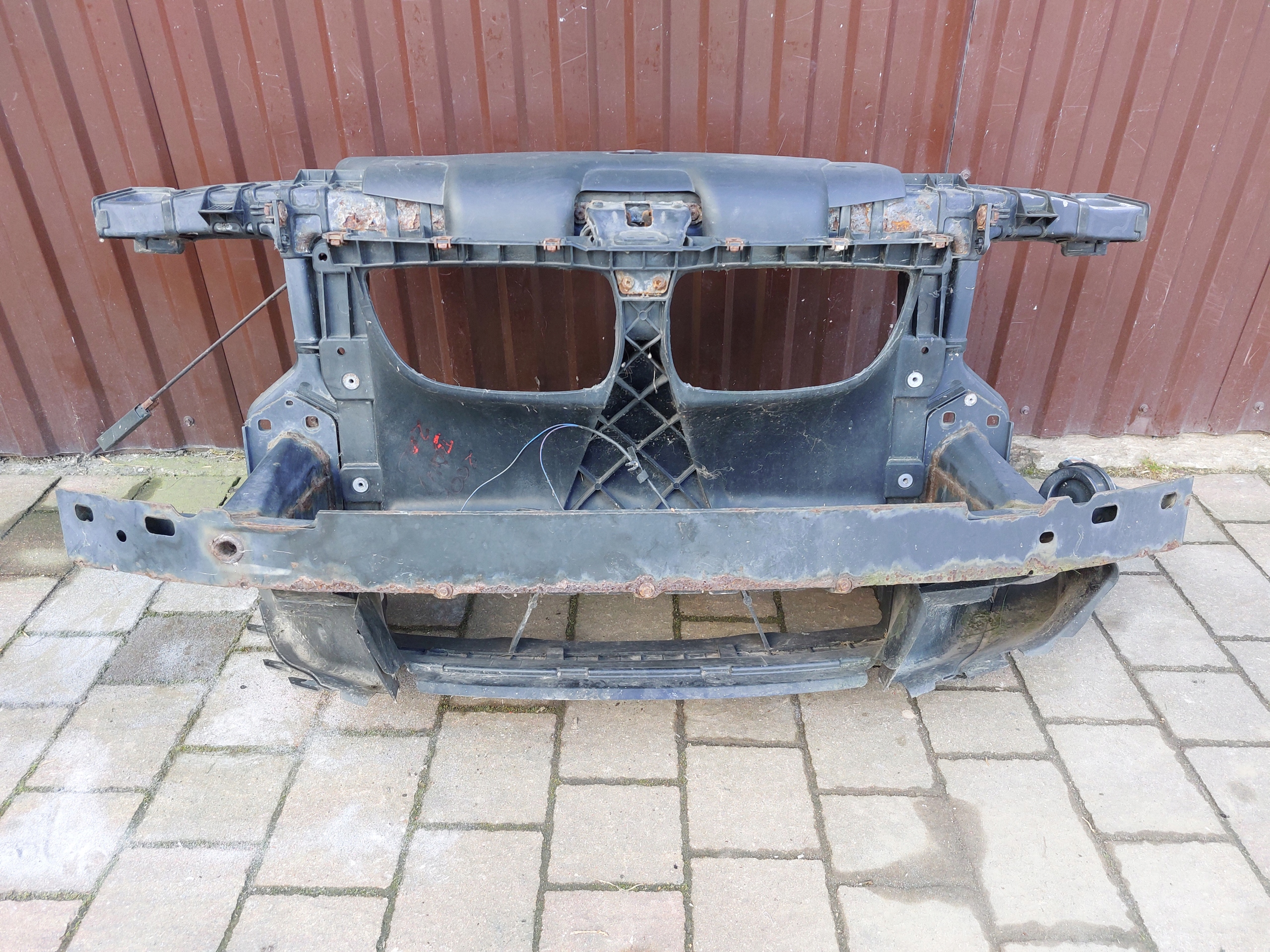 support panel for radiators pillar BMW 1 E87 07r