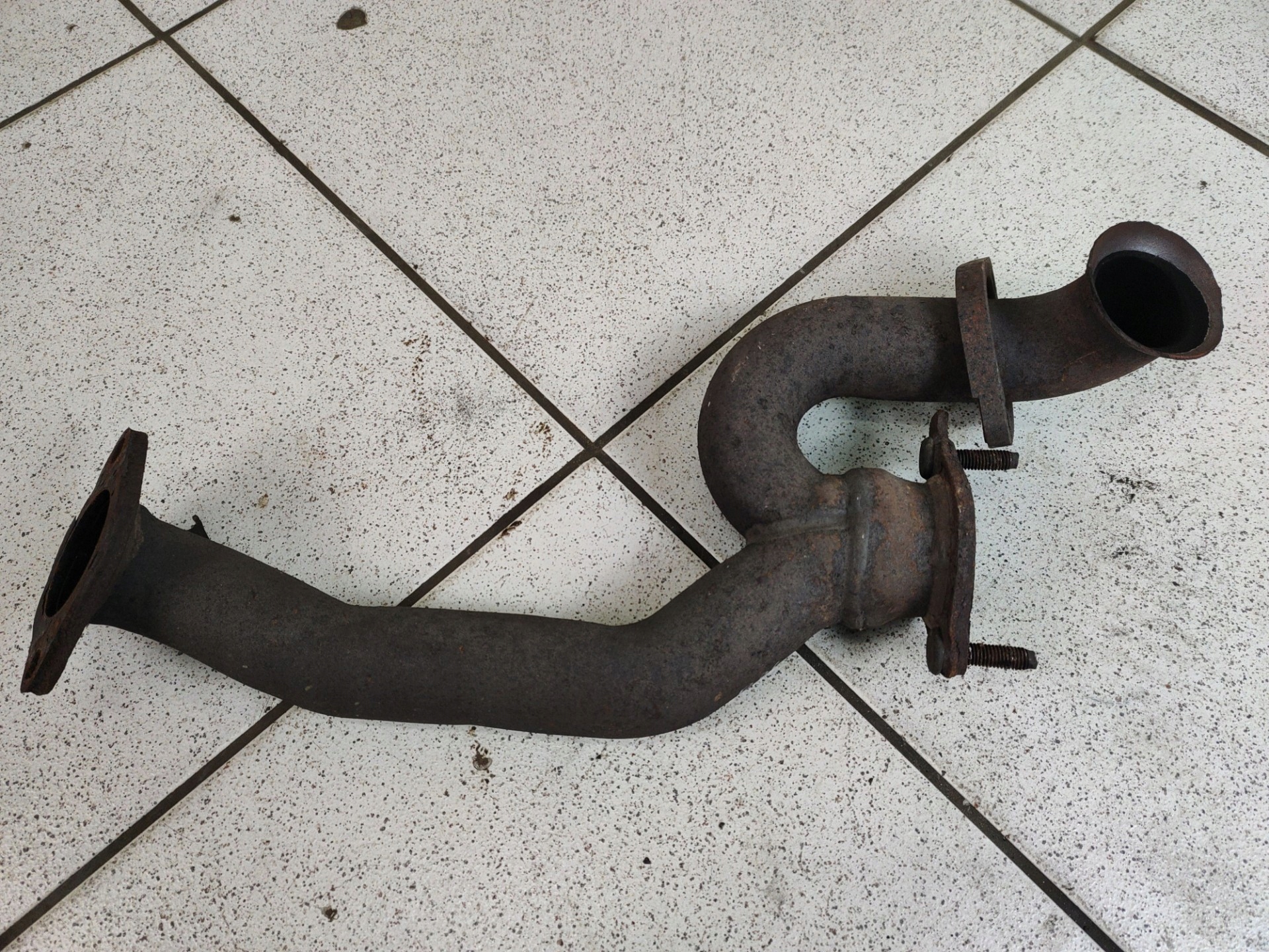 pipe exhaust Mazda CX-9 facelift 2009