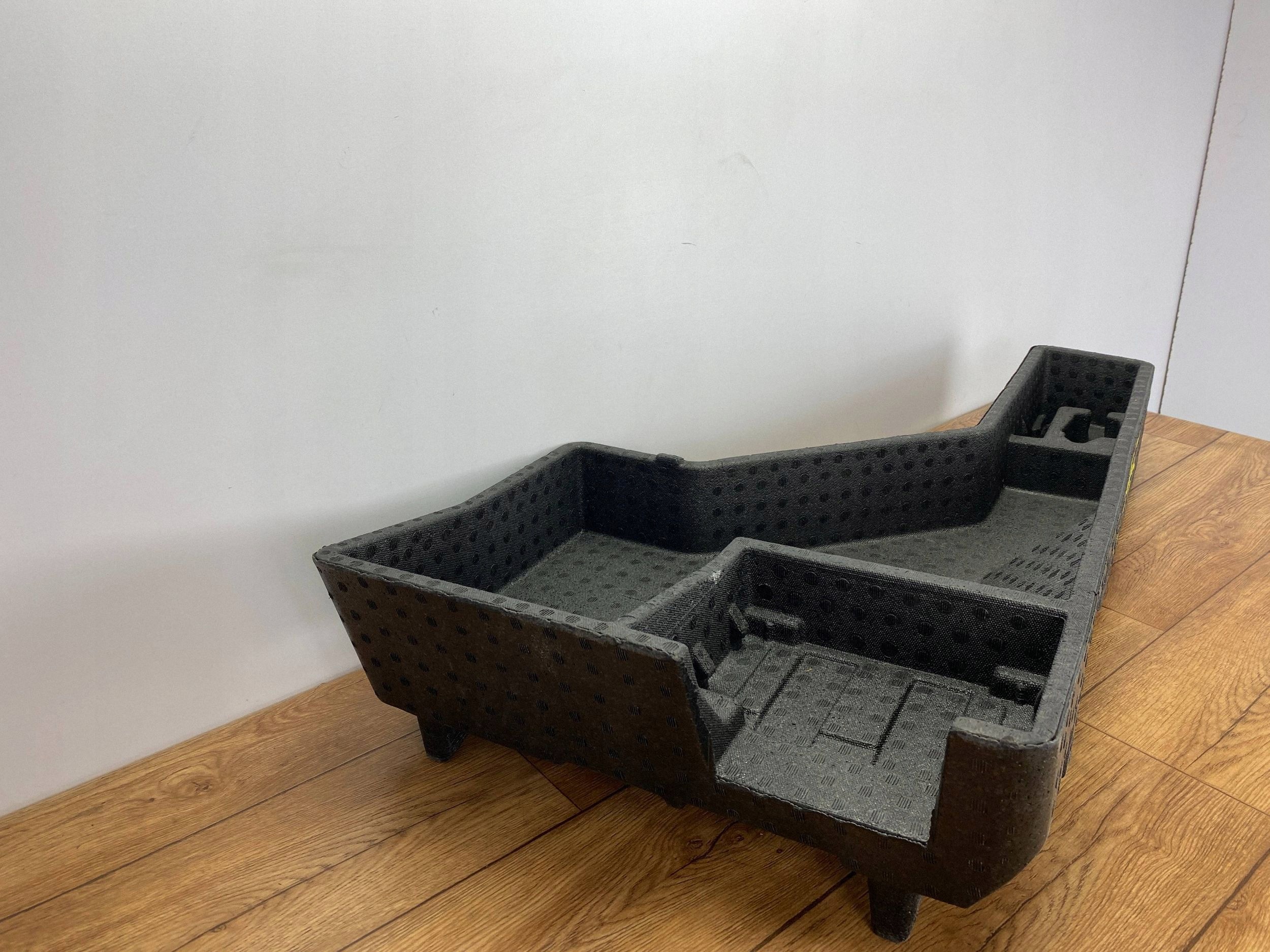 polystirene filling boot Ford Edge II 2019+