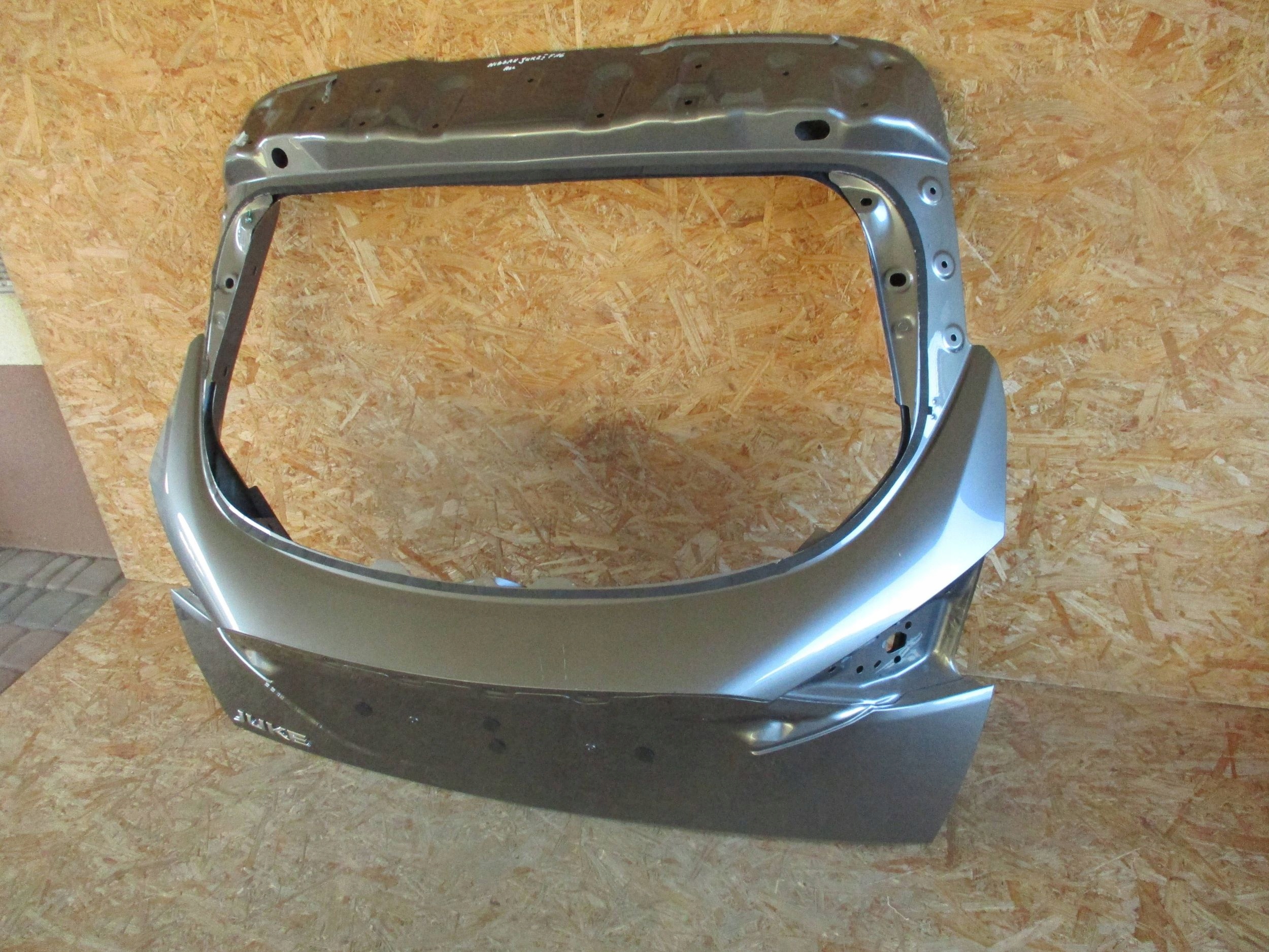 boot door rear NISSAN JUKE II F16
