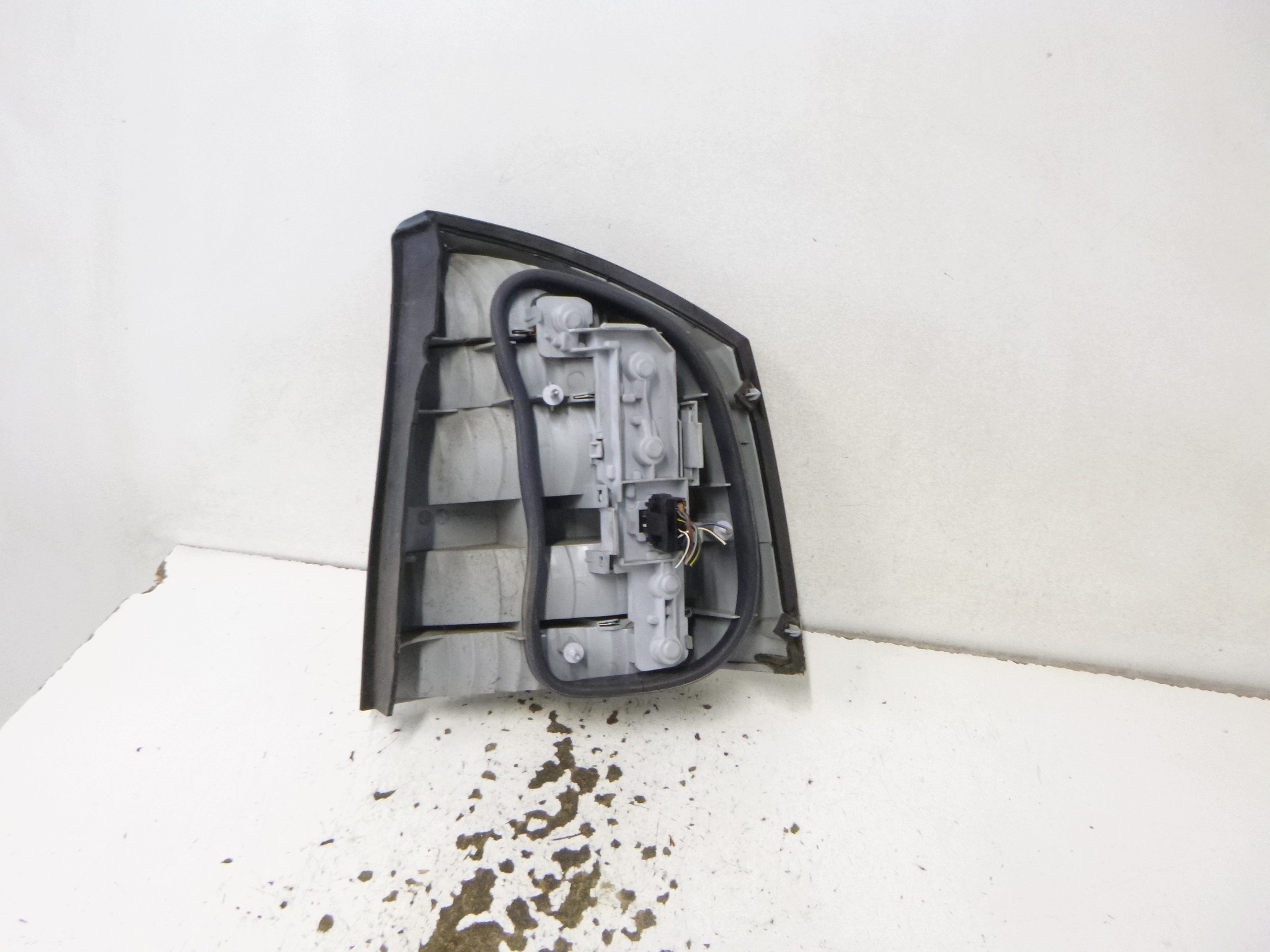 light rear left Opel Vectra C GTS sedan 2004r.