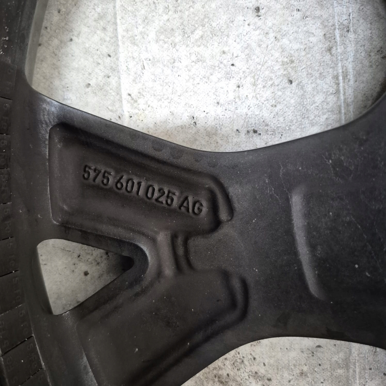 CUPRA ATECA 575 disk hliníkový 19" 575601025AG