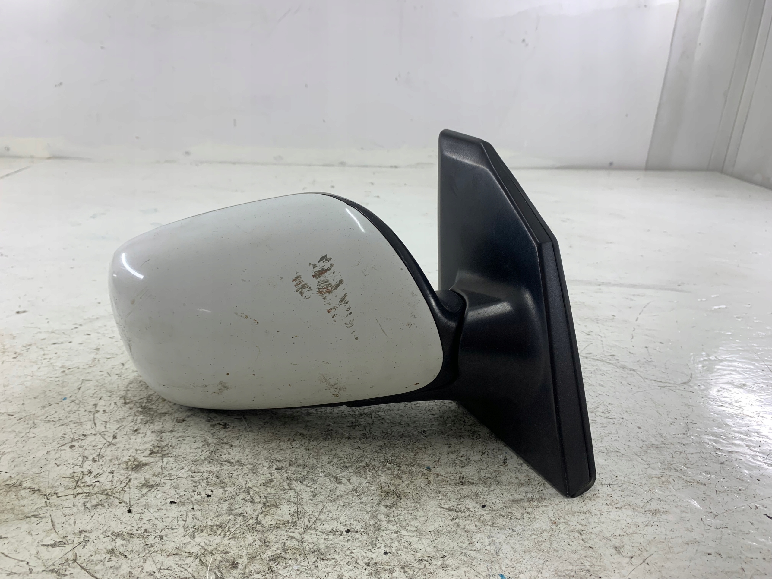 TOYOTA COROLLA E12 mirror right 3 PIN