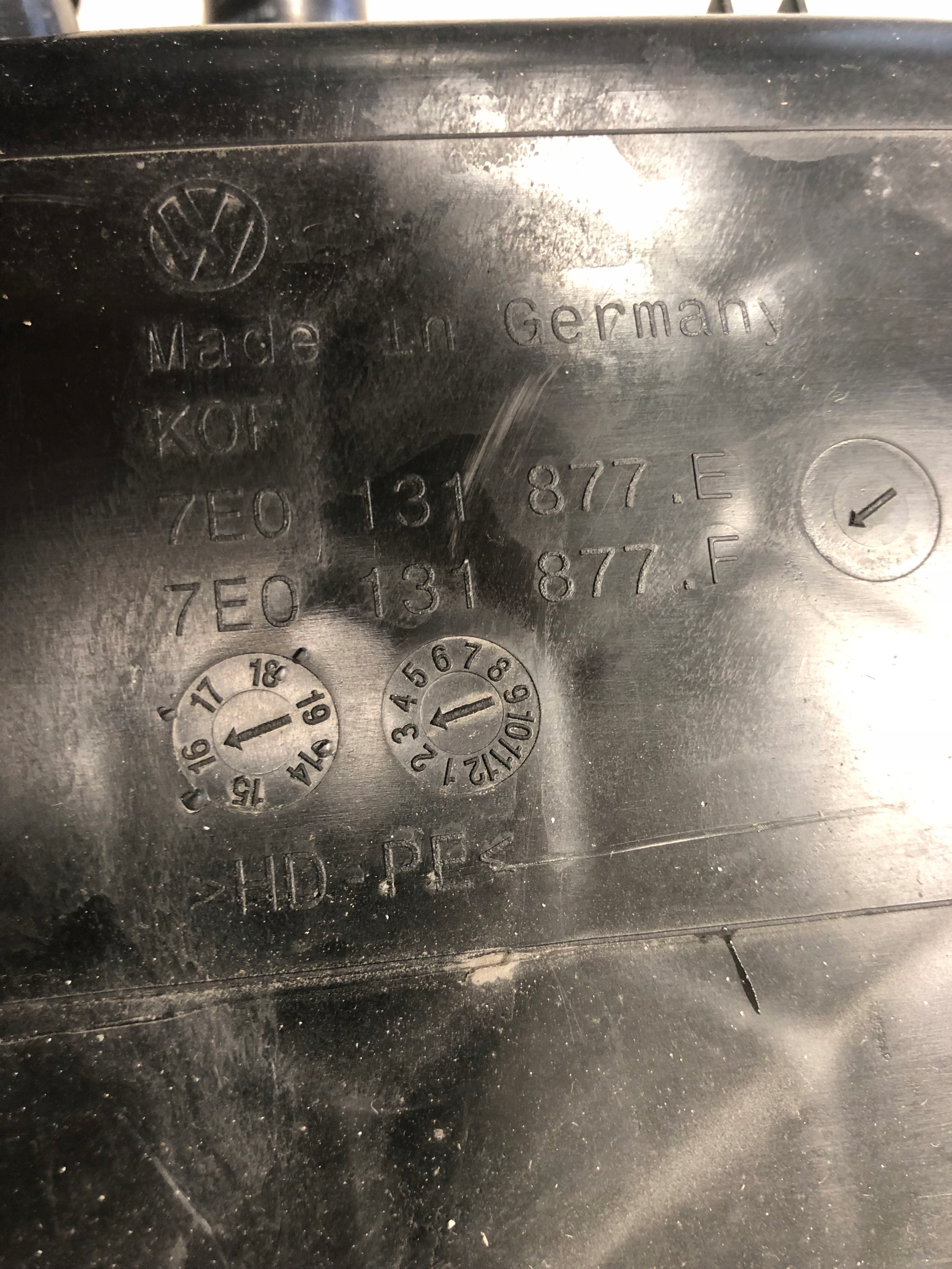 Behälter ADBLUE VW T6 7E0131877F 5Q0131969C
