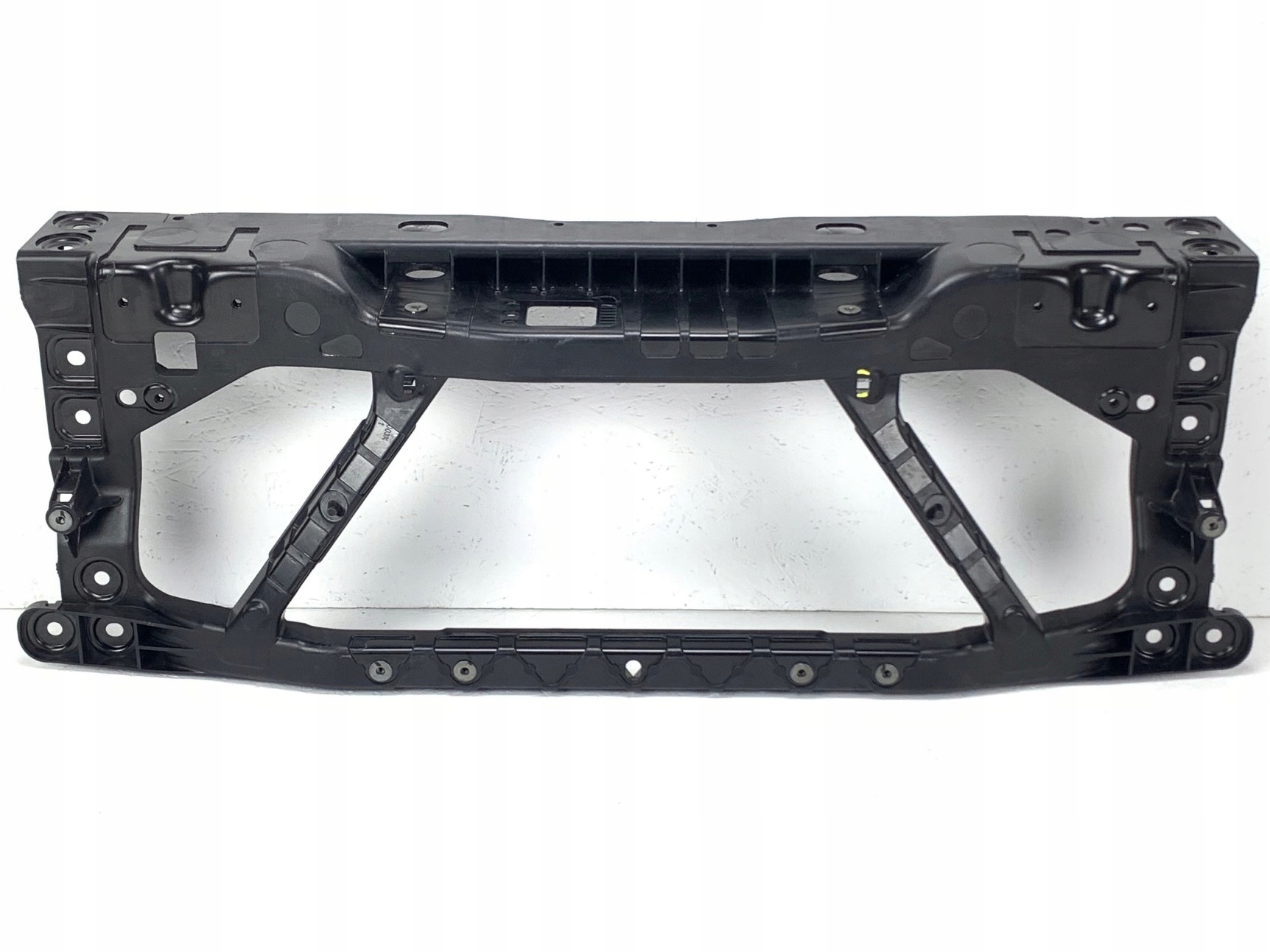 Land Rover Defender II Pas Wzmocnienie L8B2-16E144