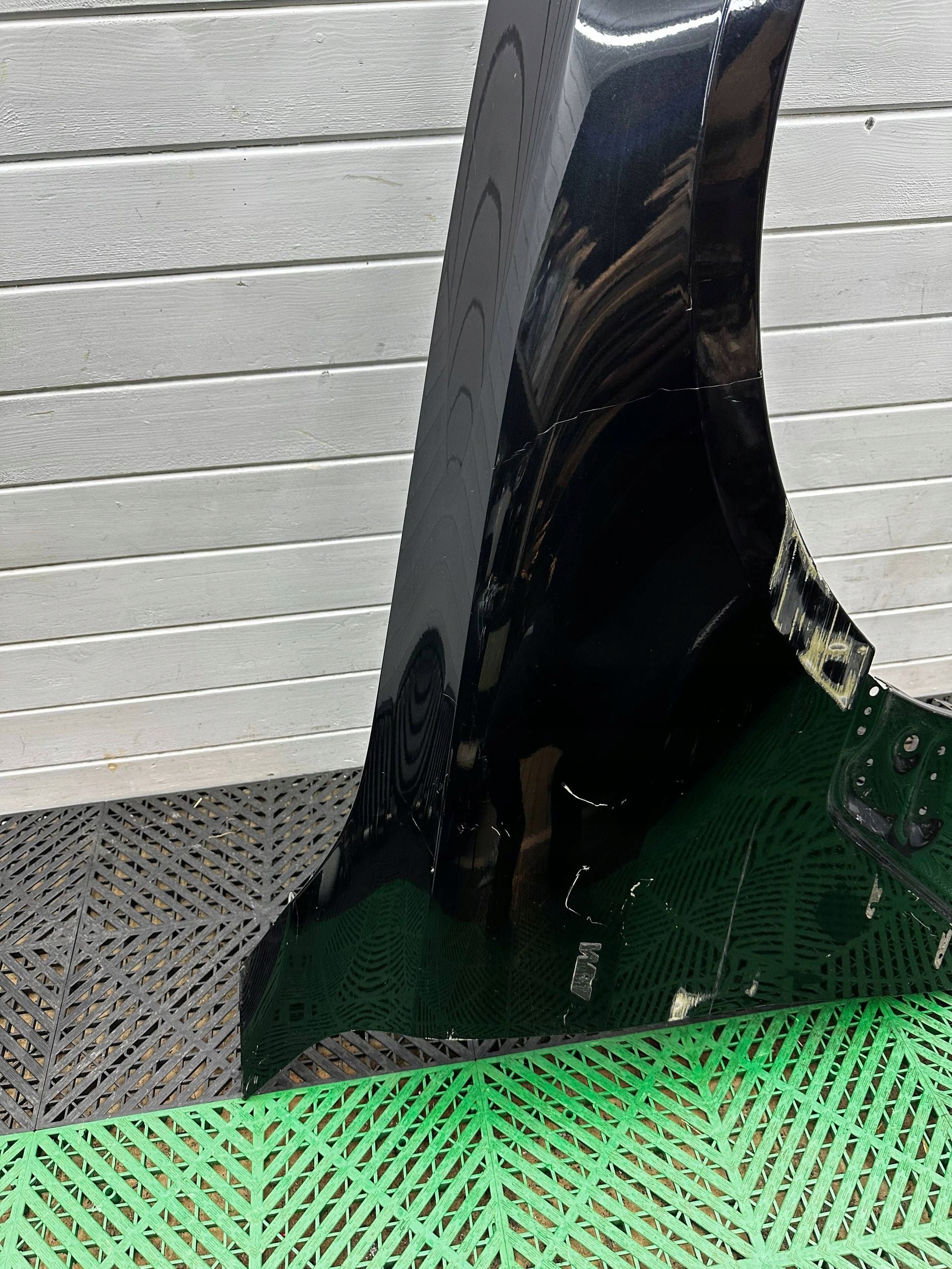 fender front side right BMW i4 4 G26