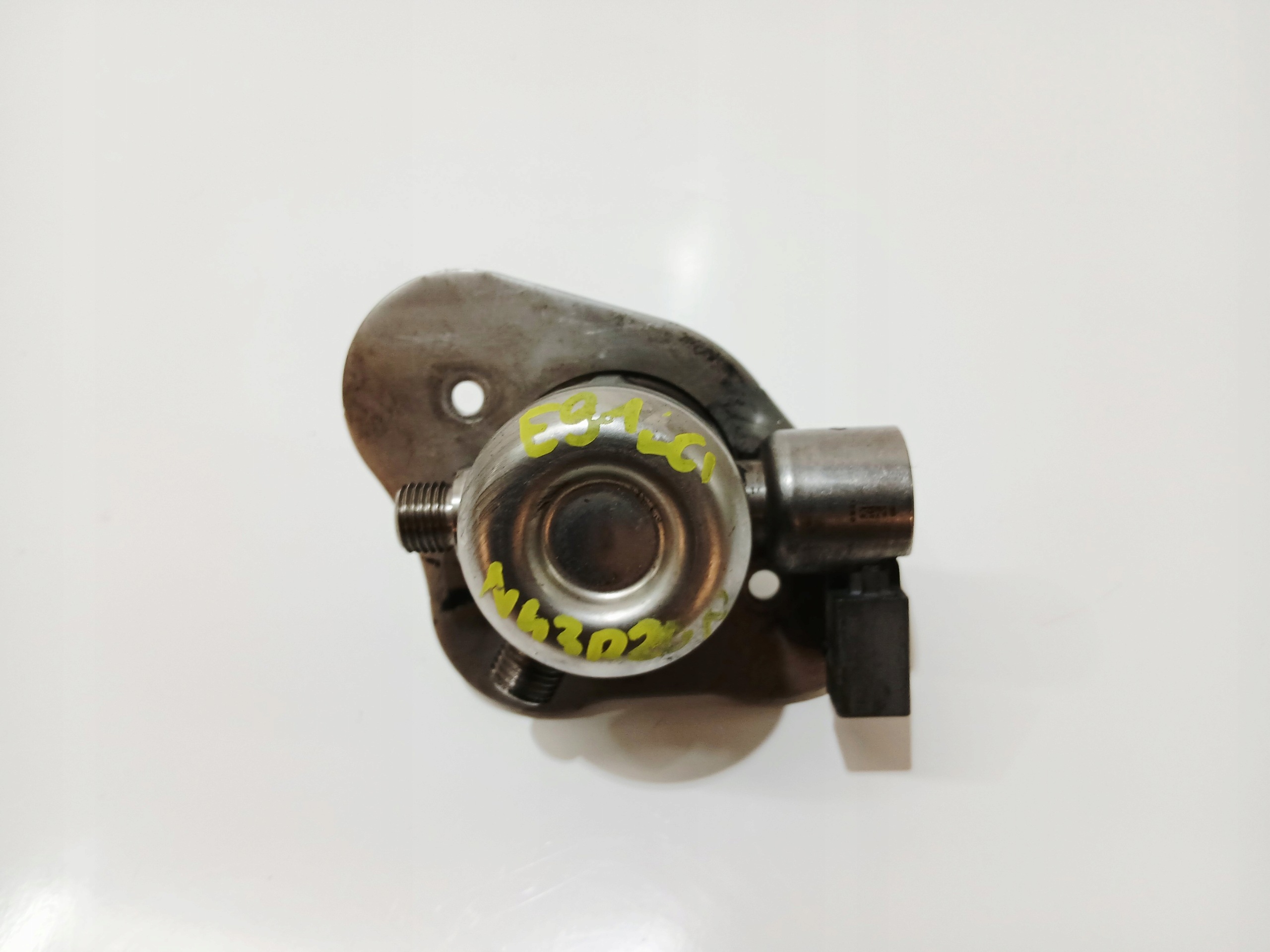 feed pump BMW E88 E90 E91 N43 OE 7562473