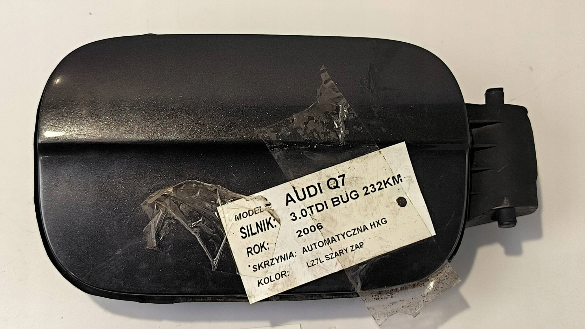 Tankklappe des Kraftstoffsbehälters schwarze 4F0010394 AUDI Q7
