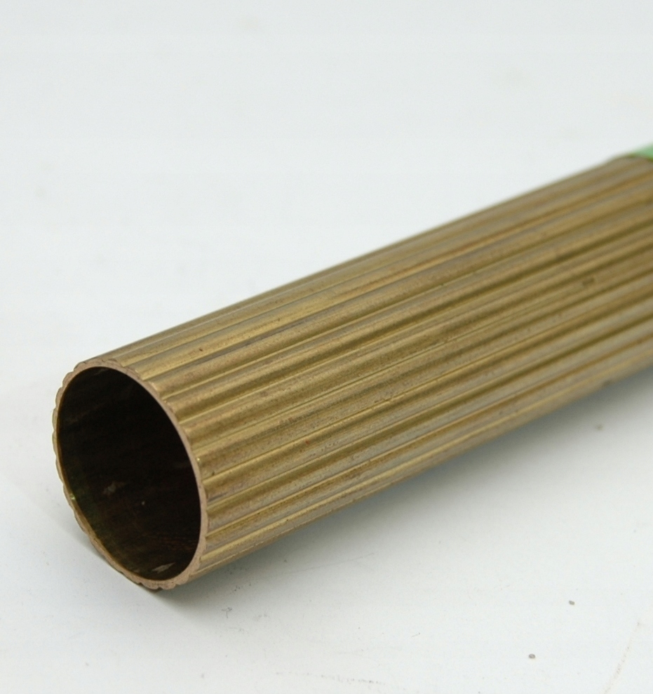 80 cm mosadzná rúrka ryhovaná, priemer 30 mm