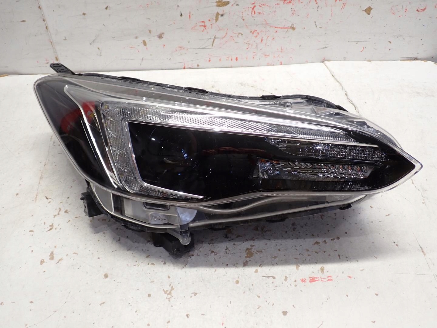 light front front right SUBARU XV CROSSTREK II 2018- FULL LED