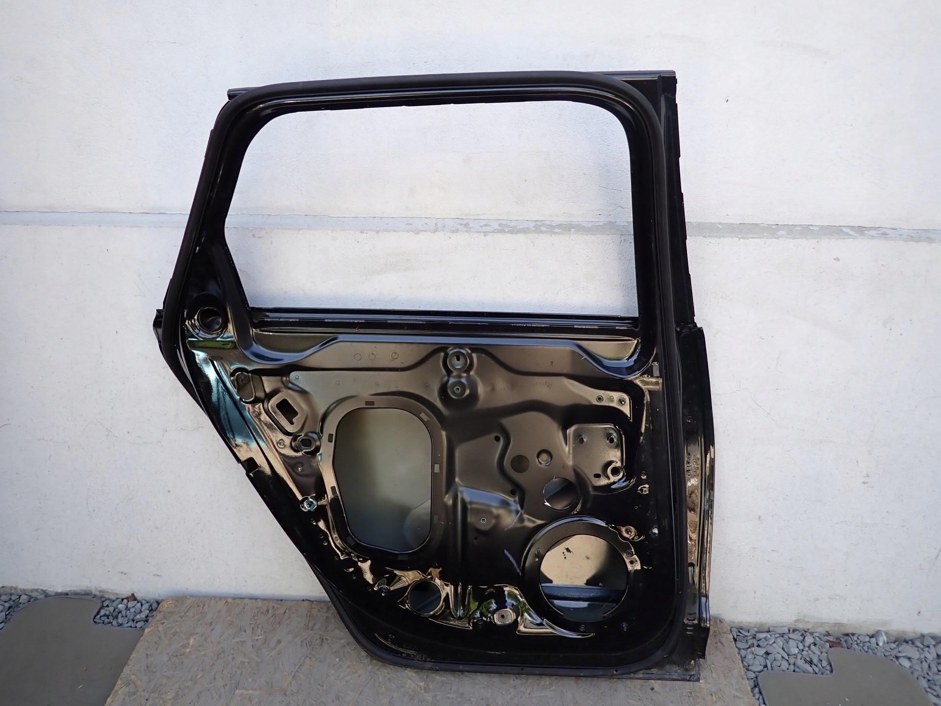door left rear. left rear part AUDI A6 4K C8 KOMBI AVANT 2018