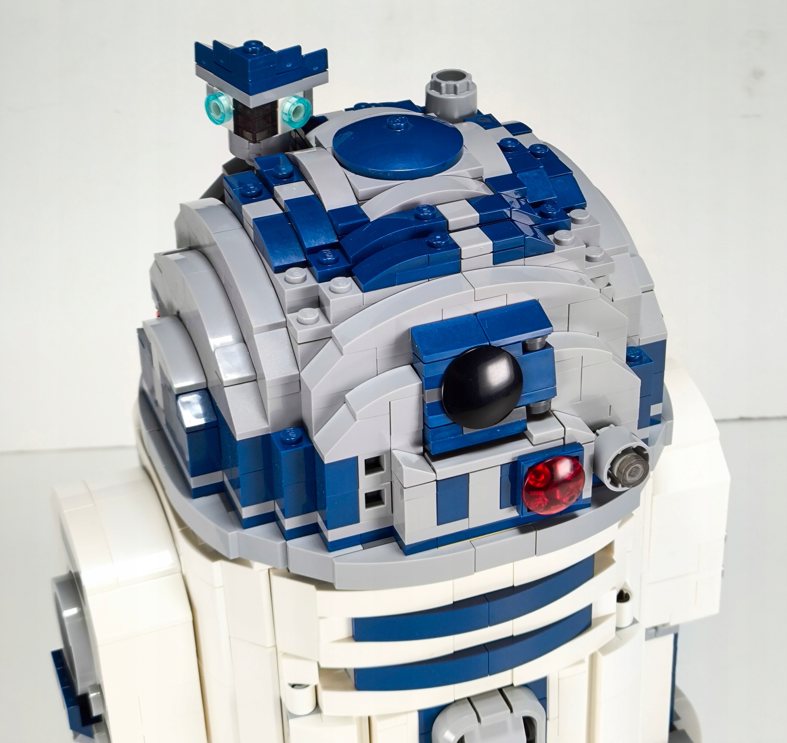 Używane LEGO Star Wars - R2-D2 - 75308 (5702016914191) • Cena