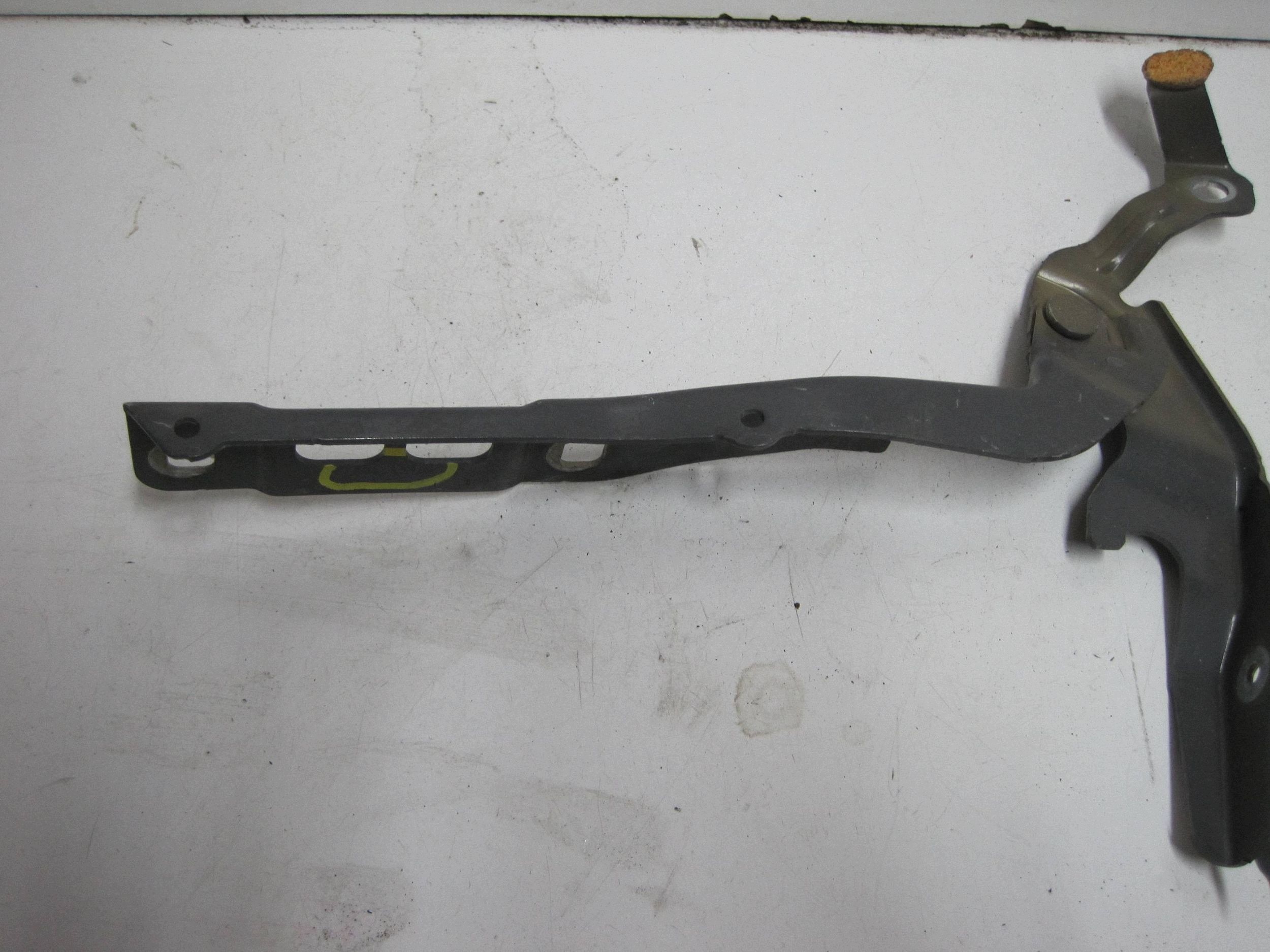 bonnet hinges left PEUGEOT 2008 II 9839901480