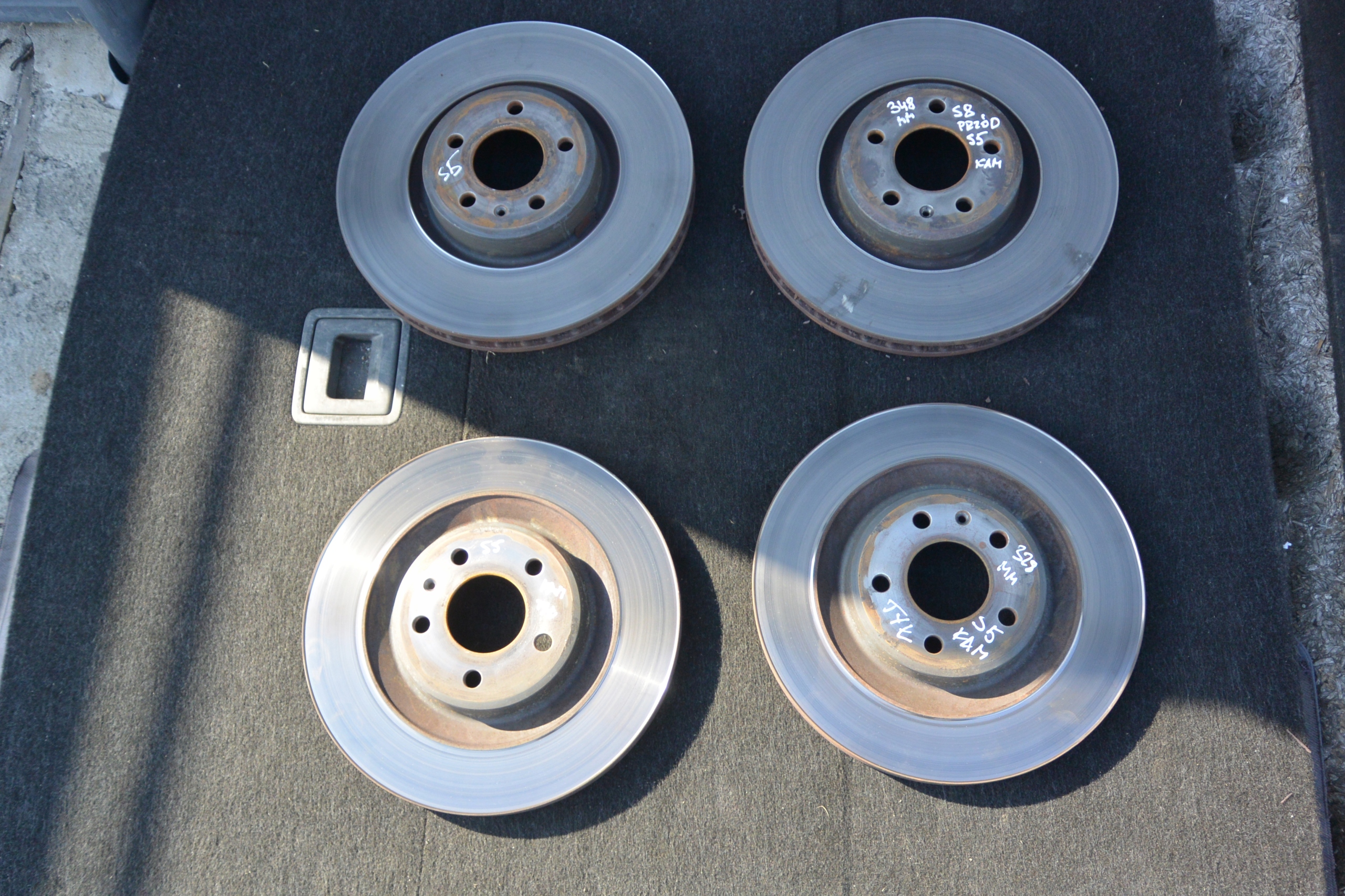 disc 349MM front 330 MM rear part AUDI A4 A5 B9 S5 2015-ROK KOMPLET