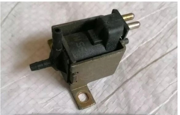 Vanne Électromagnétique MERCEDES W140 0015408697