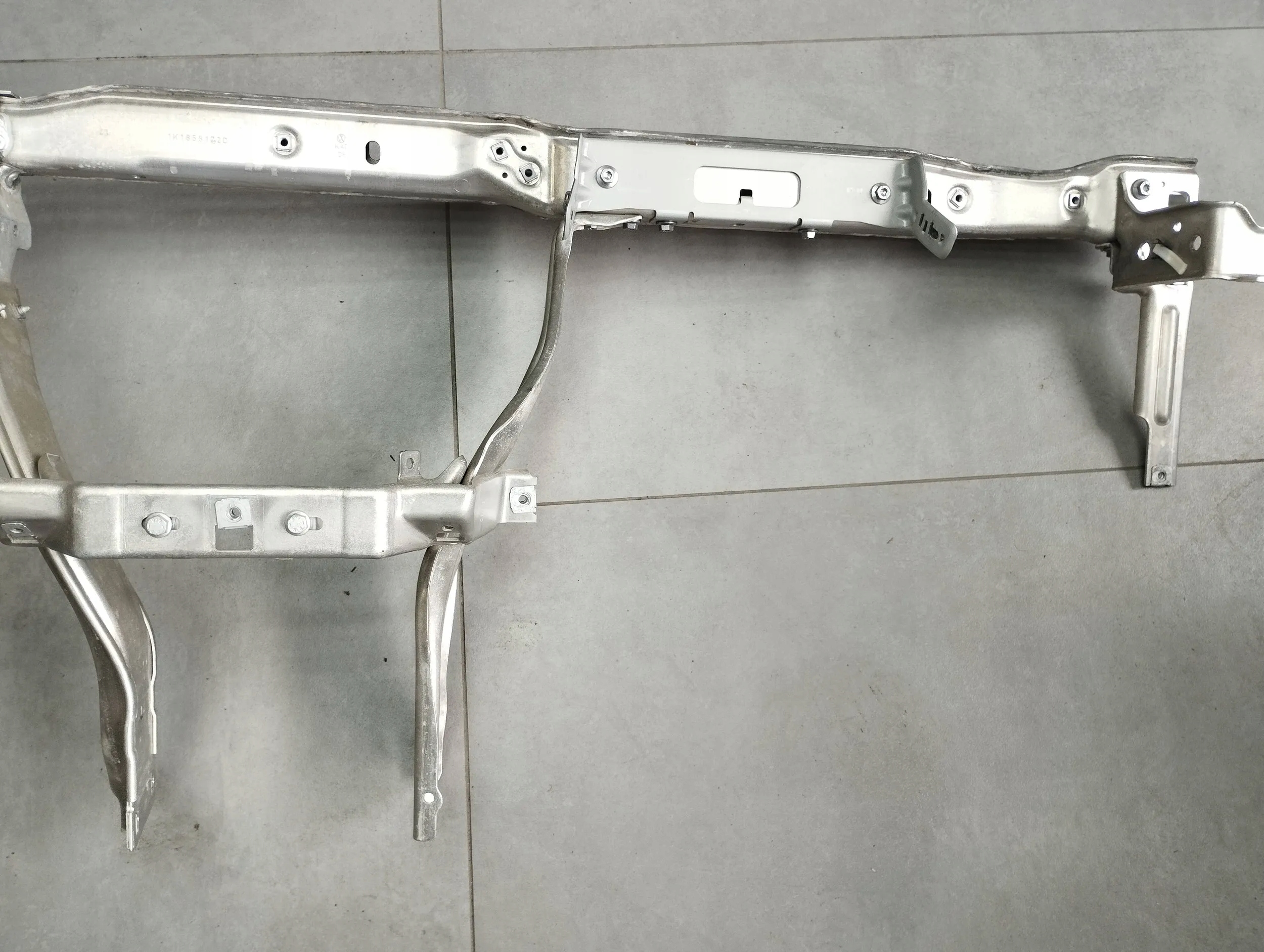 VW GOLF V sider support of the dashboard 1K1858172C
