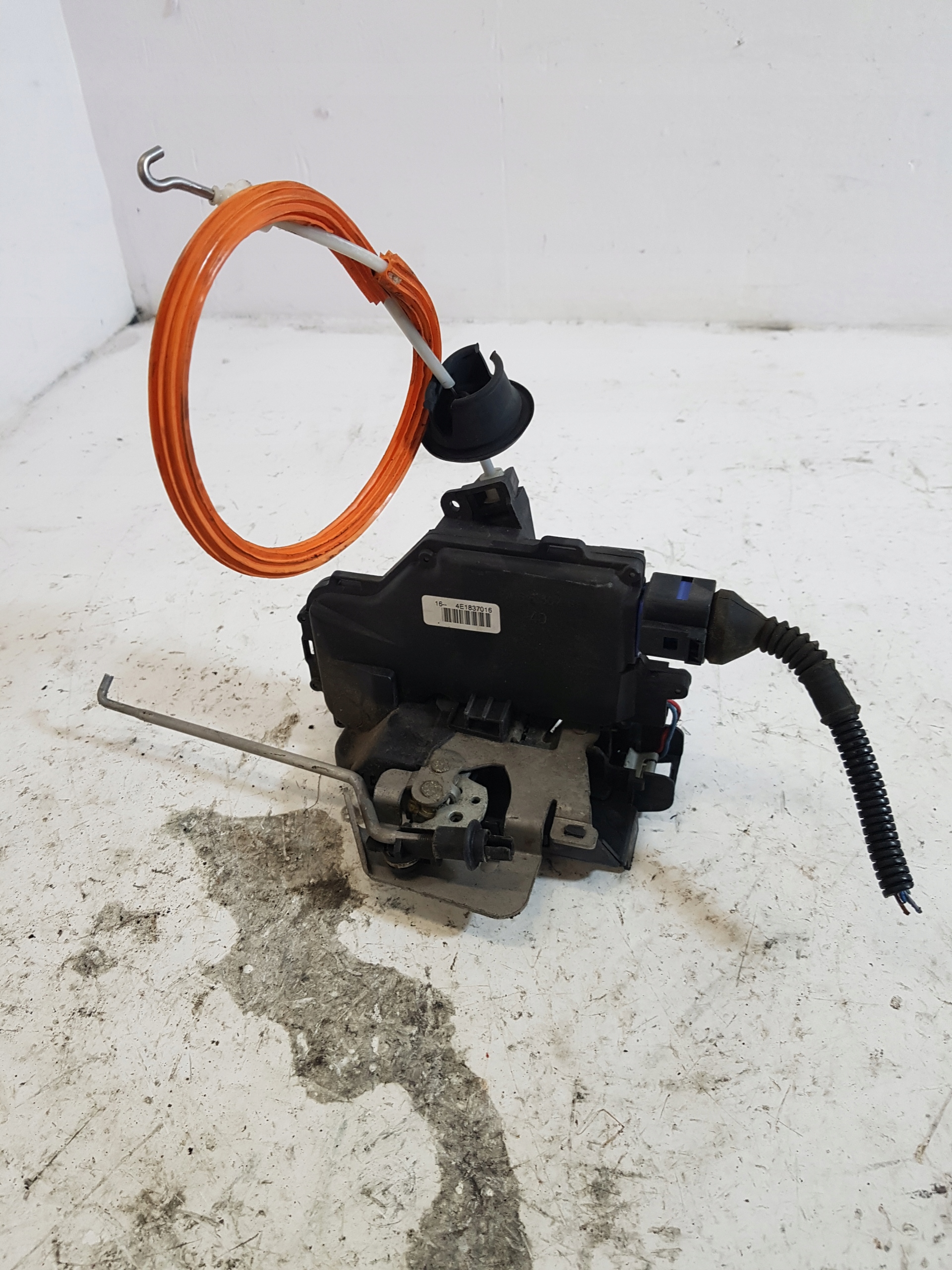 lock door CENTRALNY right front AUDI A3 8P 7 PIN