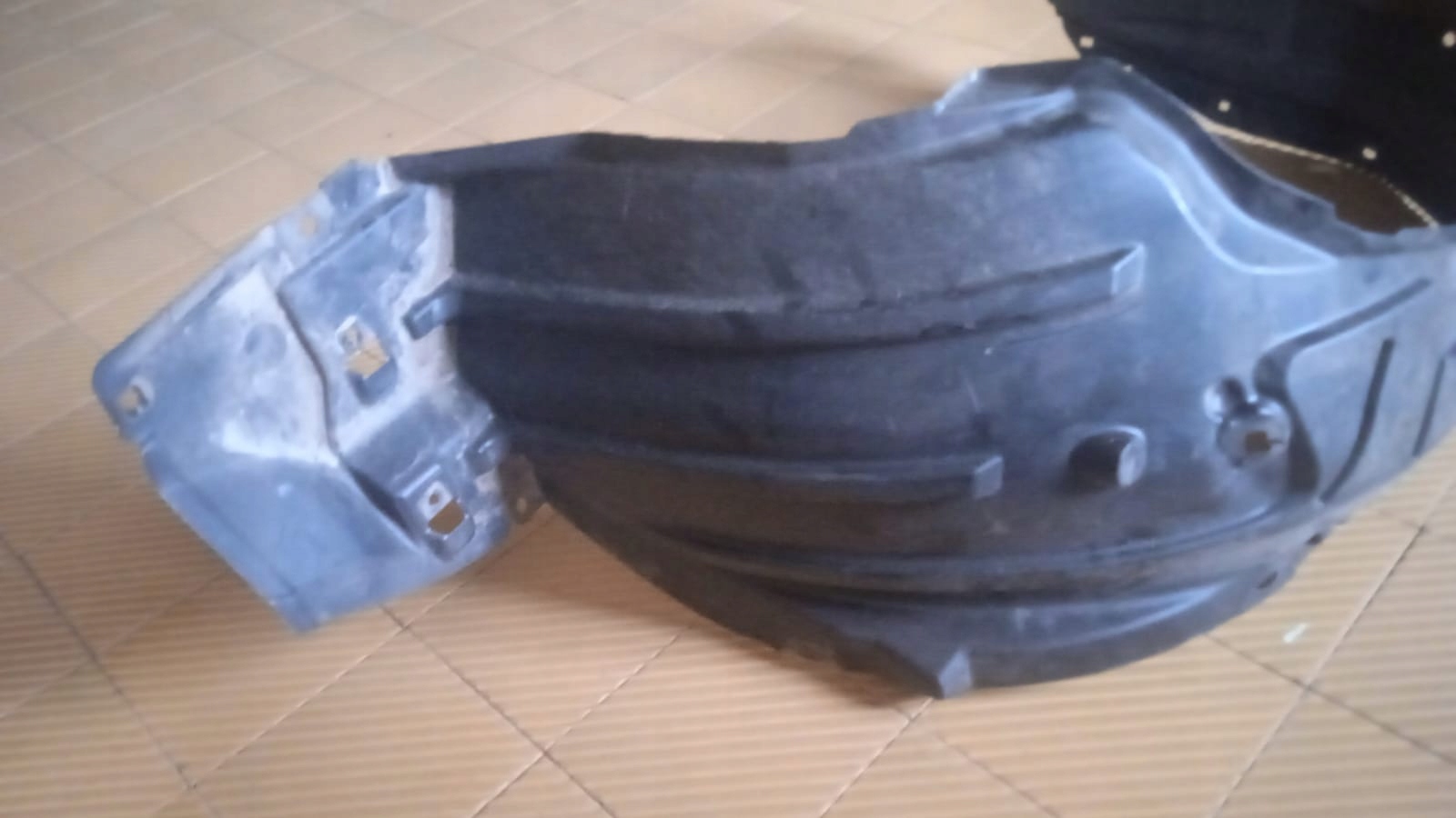 mudguard left front TOYOTA YARIS CROSS 21